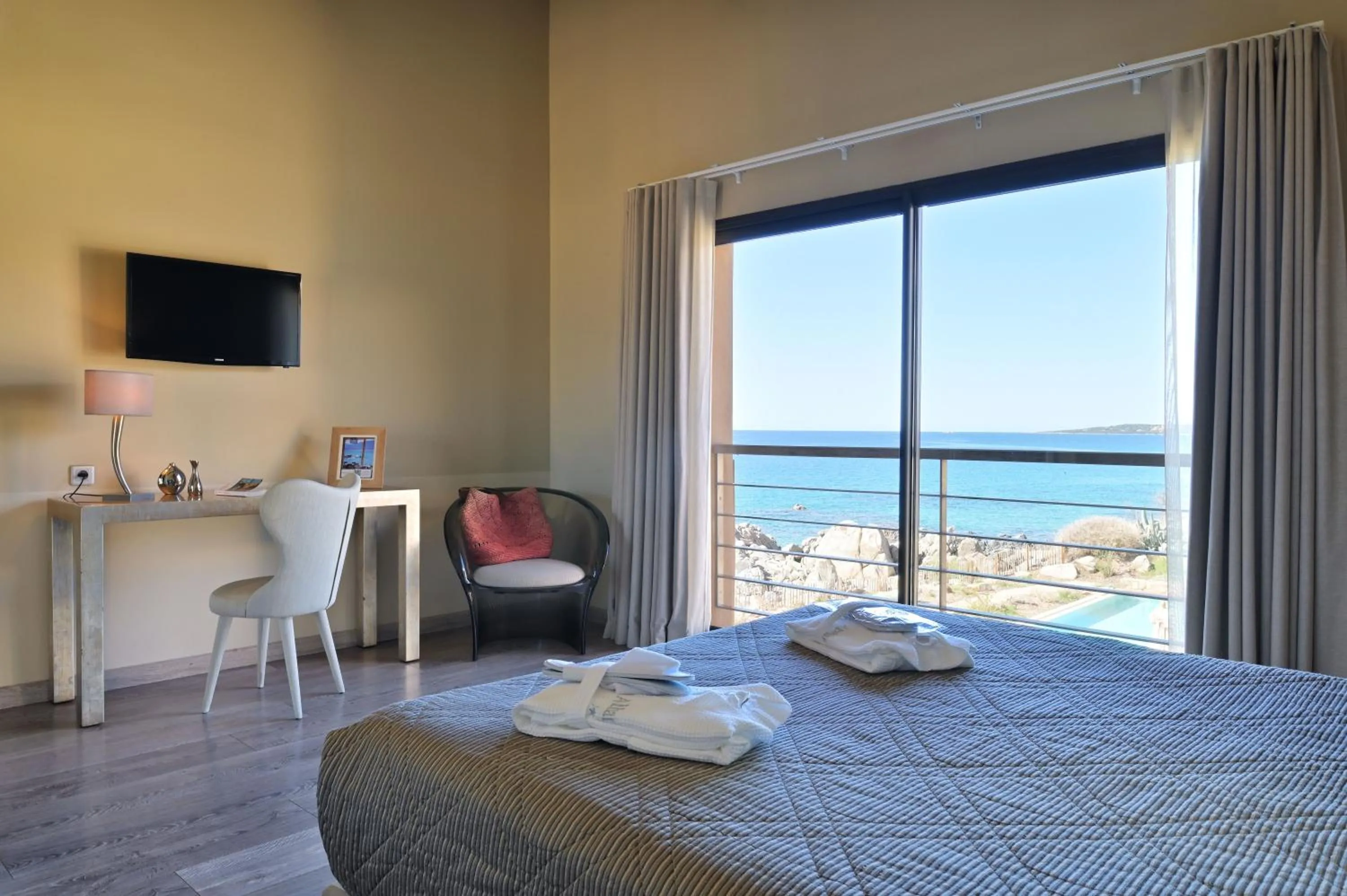 Bed in Hôtel Abbartello