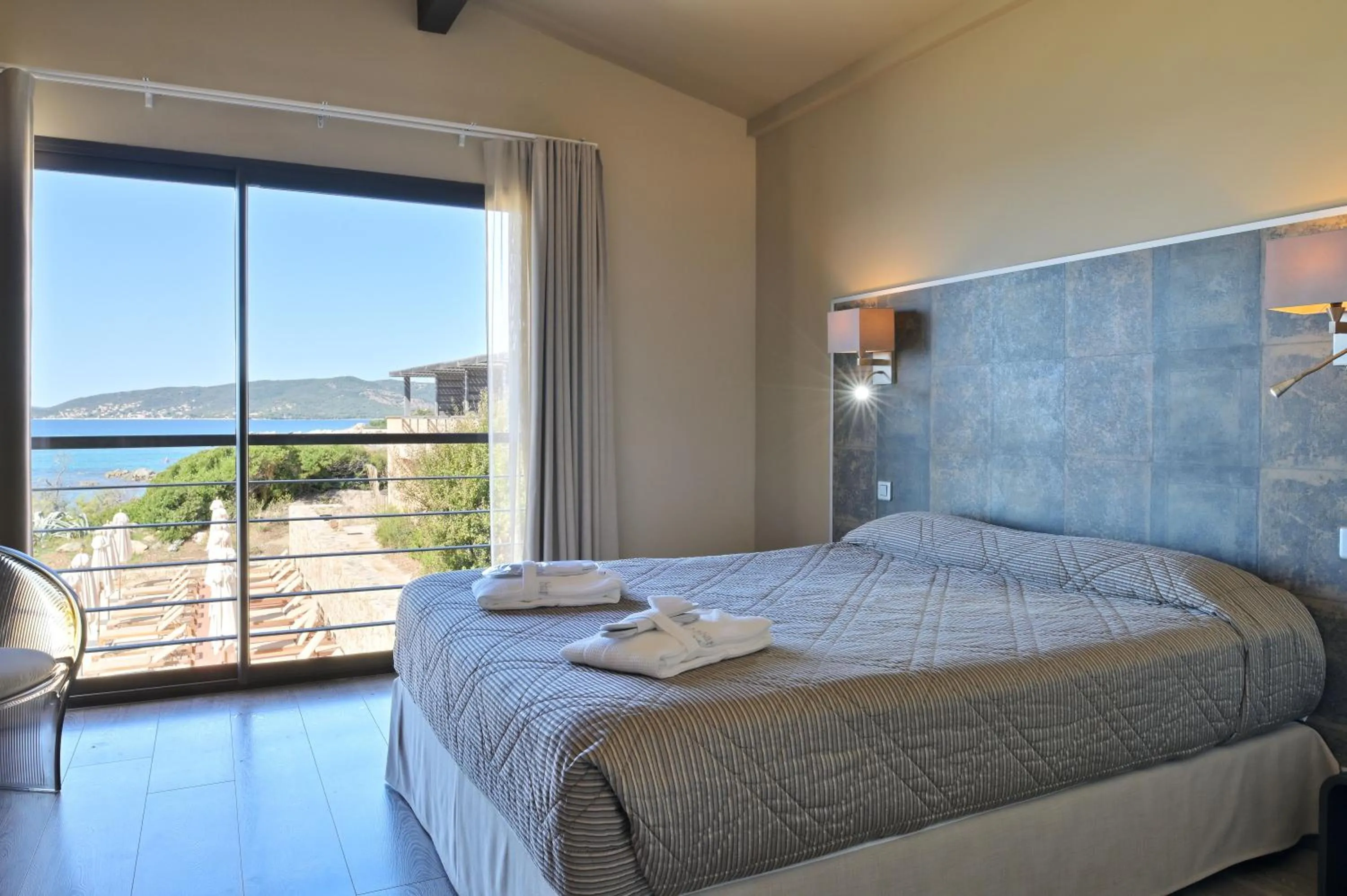 Bed in Hôtel Abbartello