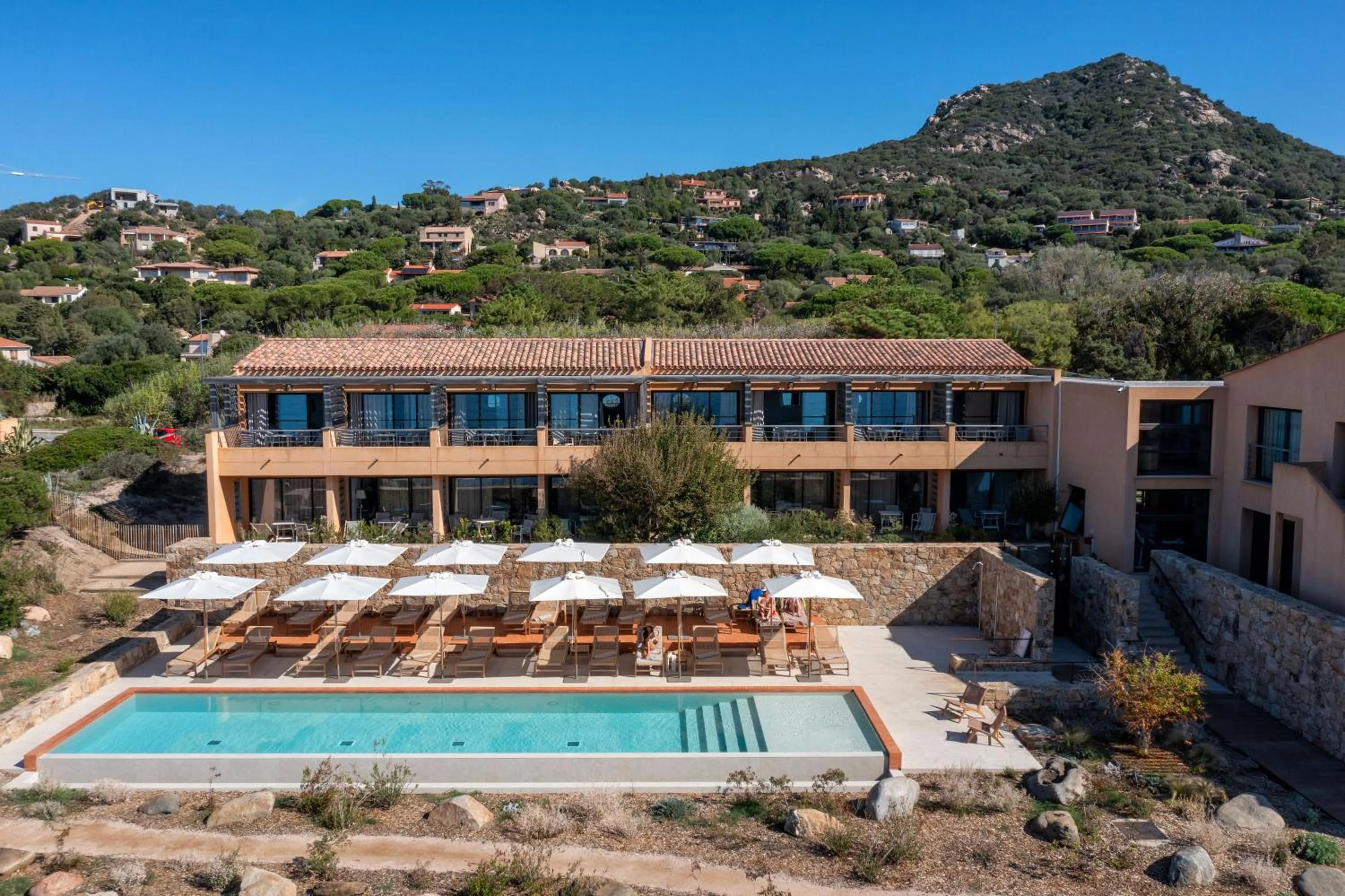 Property building in Hôtel Abbartello