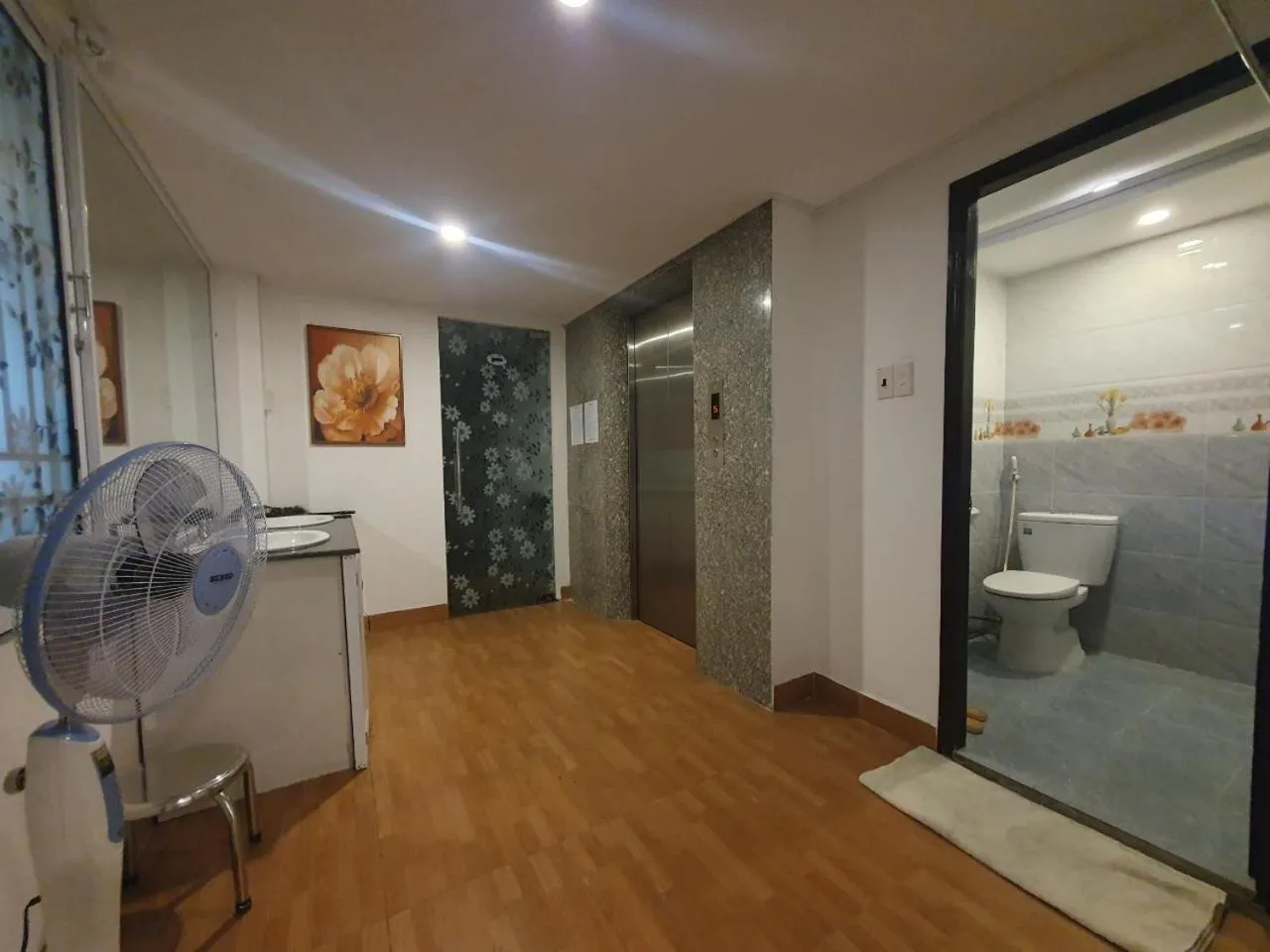 Bathroom in City Backpackers Hostel