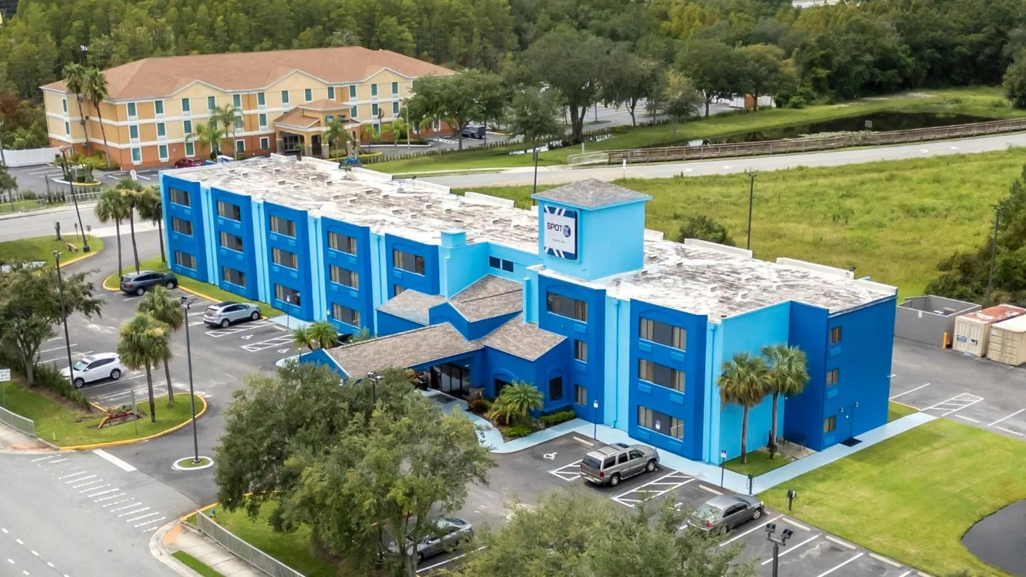 Bird's eye view in SPOT X Hotel Tampa - Wesley Chapel by The Red Collection