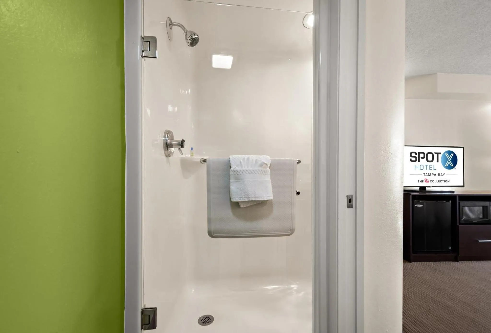 Photo of the whole room in SPOT X Hotel Tampa - Wesley Chapel by The Red Collection