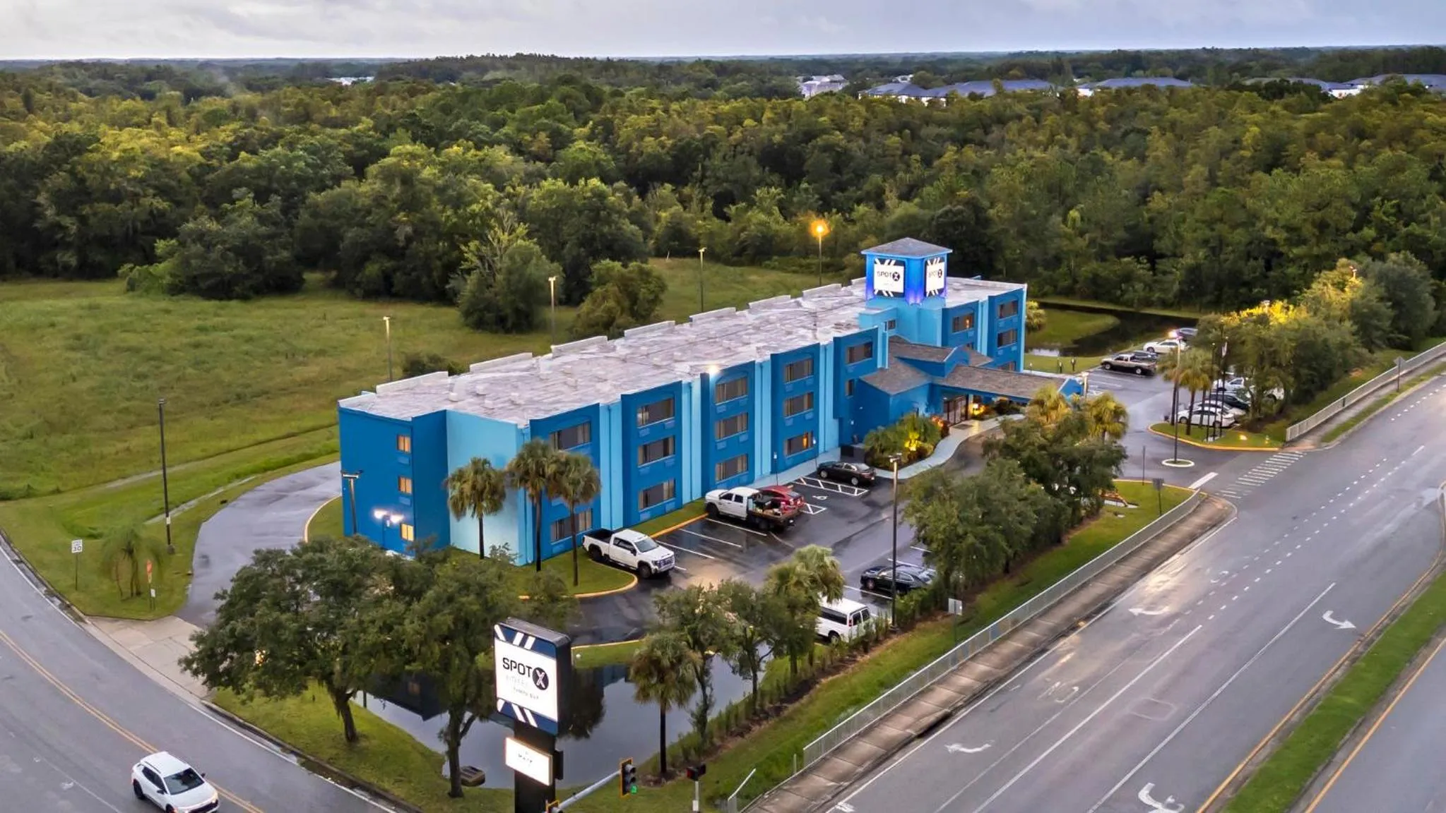 Bird's eye view in SPOT X Hotel Tampa - Wesley Chapel by The Red Collection