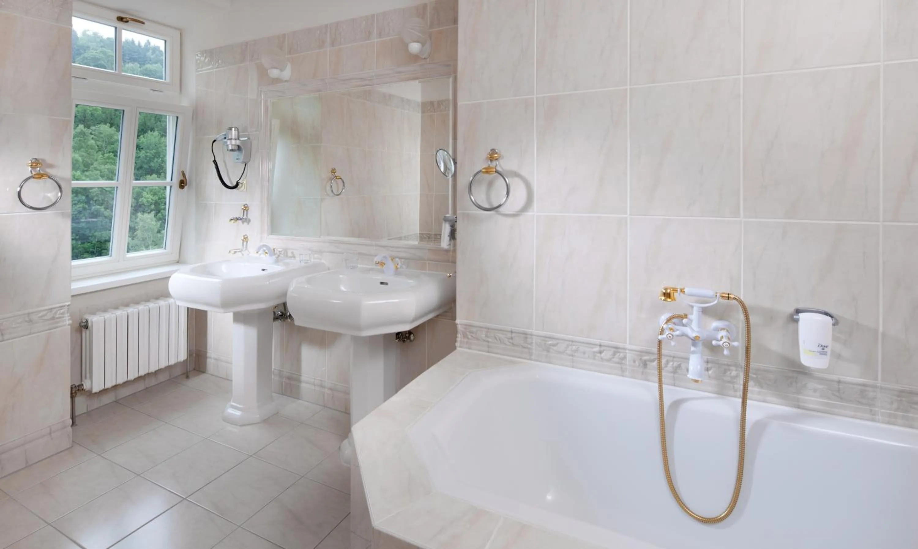 Bathroom in Hotel Radium Palace