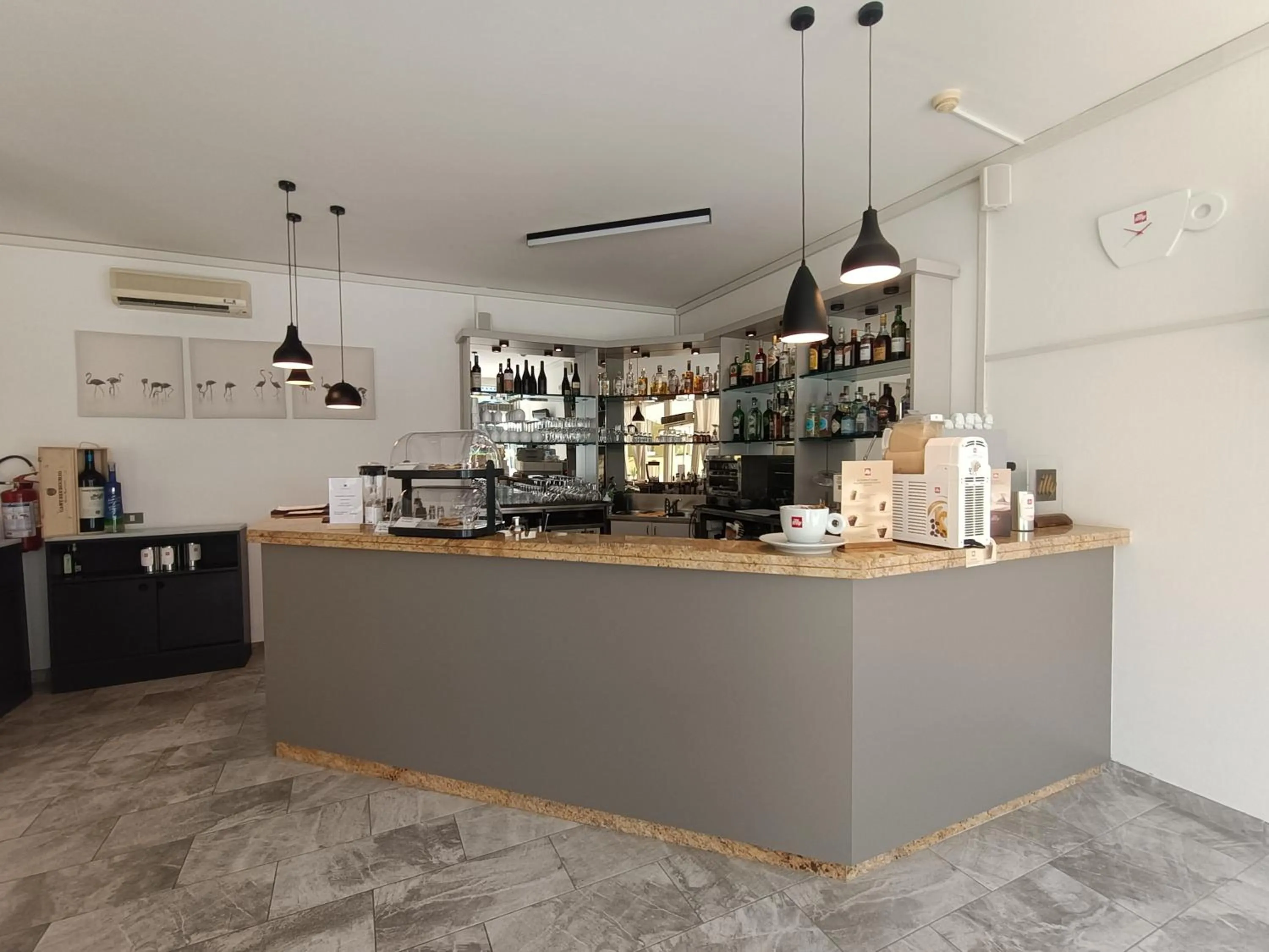 Restaurant/places to eat in Hotel Ai Pini