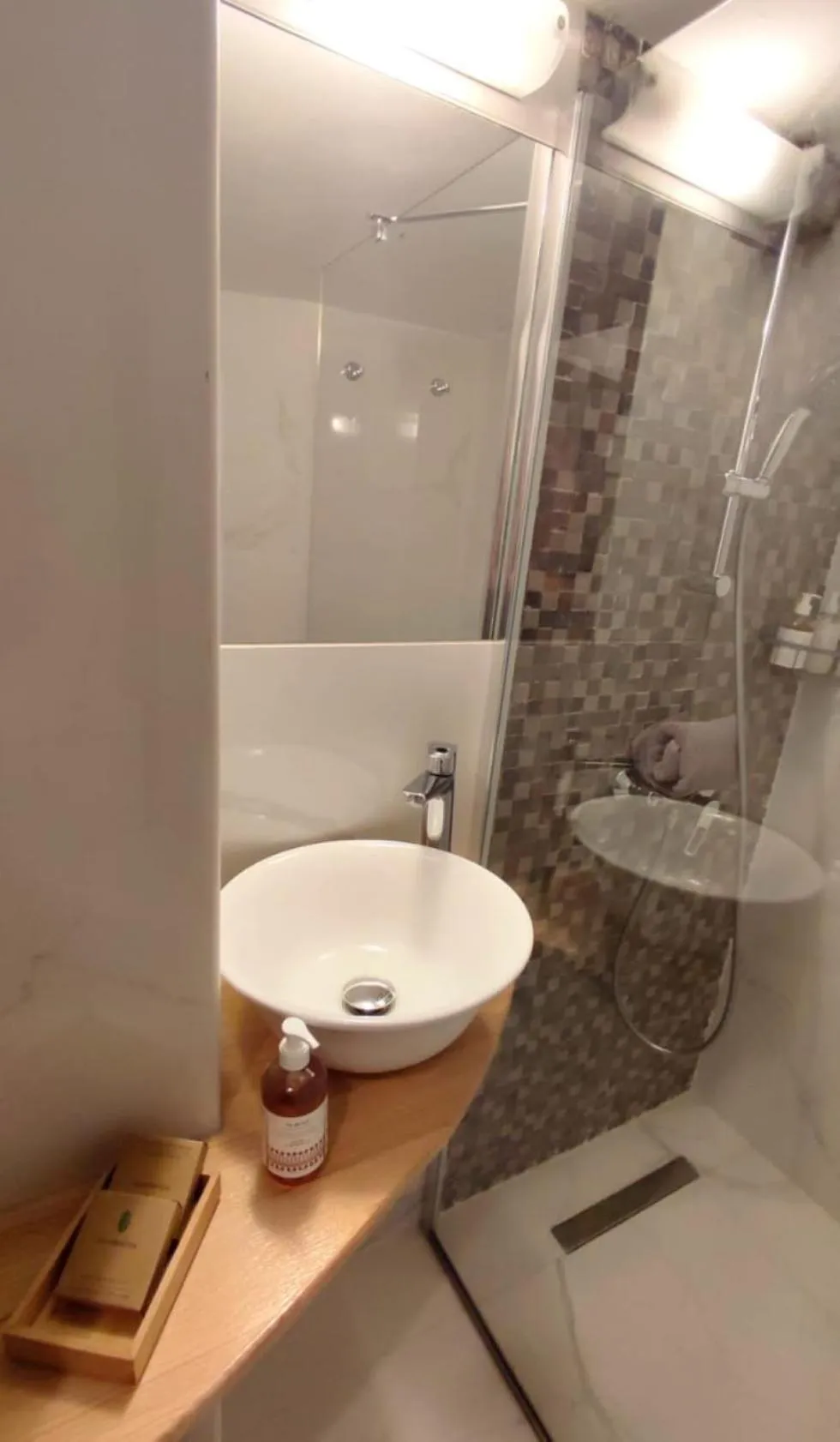 Bathroom in Ulysses Apartments Acropolis