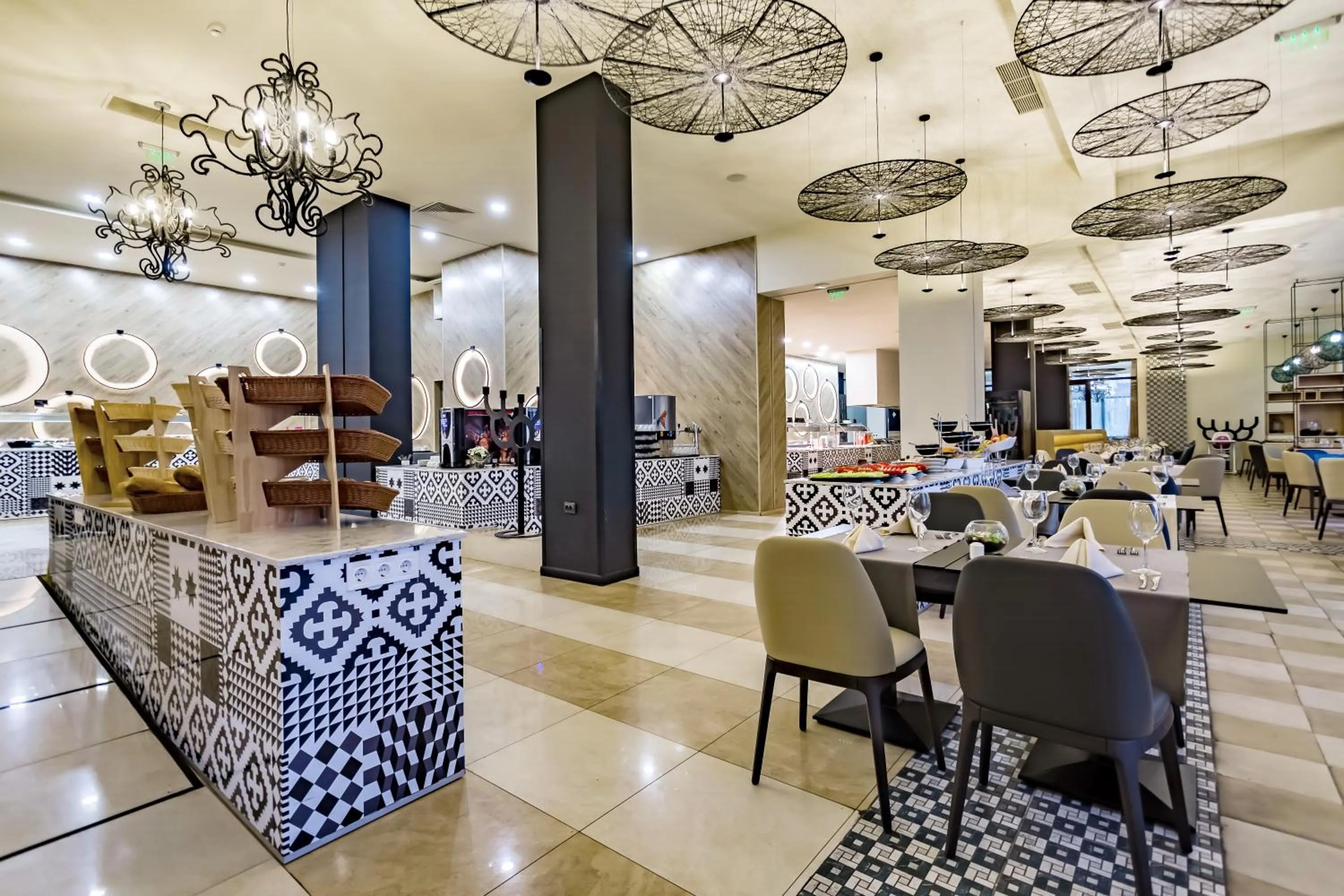 Restaurant/places to eat in Barcelo Royal Beach - All Inclusive