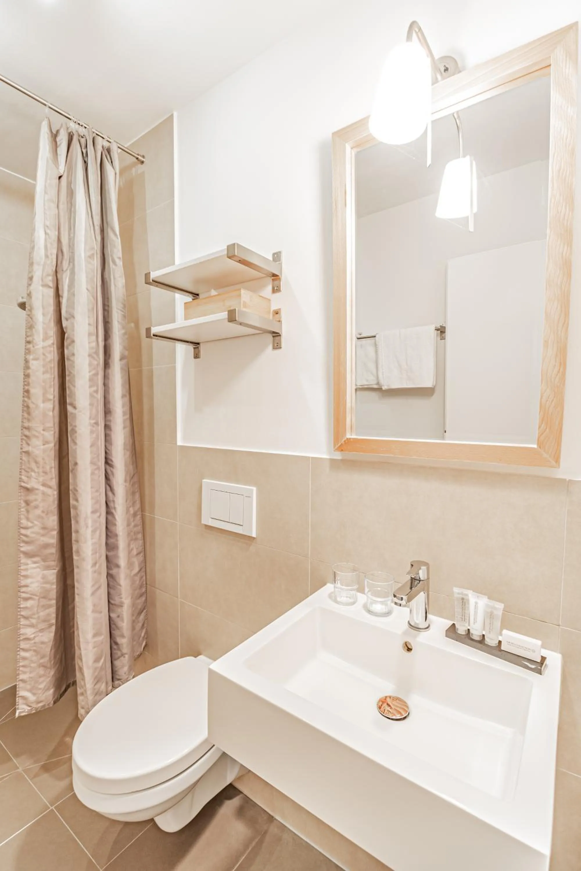 Bathroom in Weinhotel Ayler Kupp