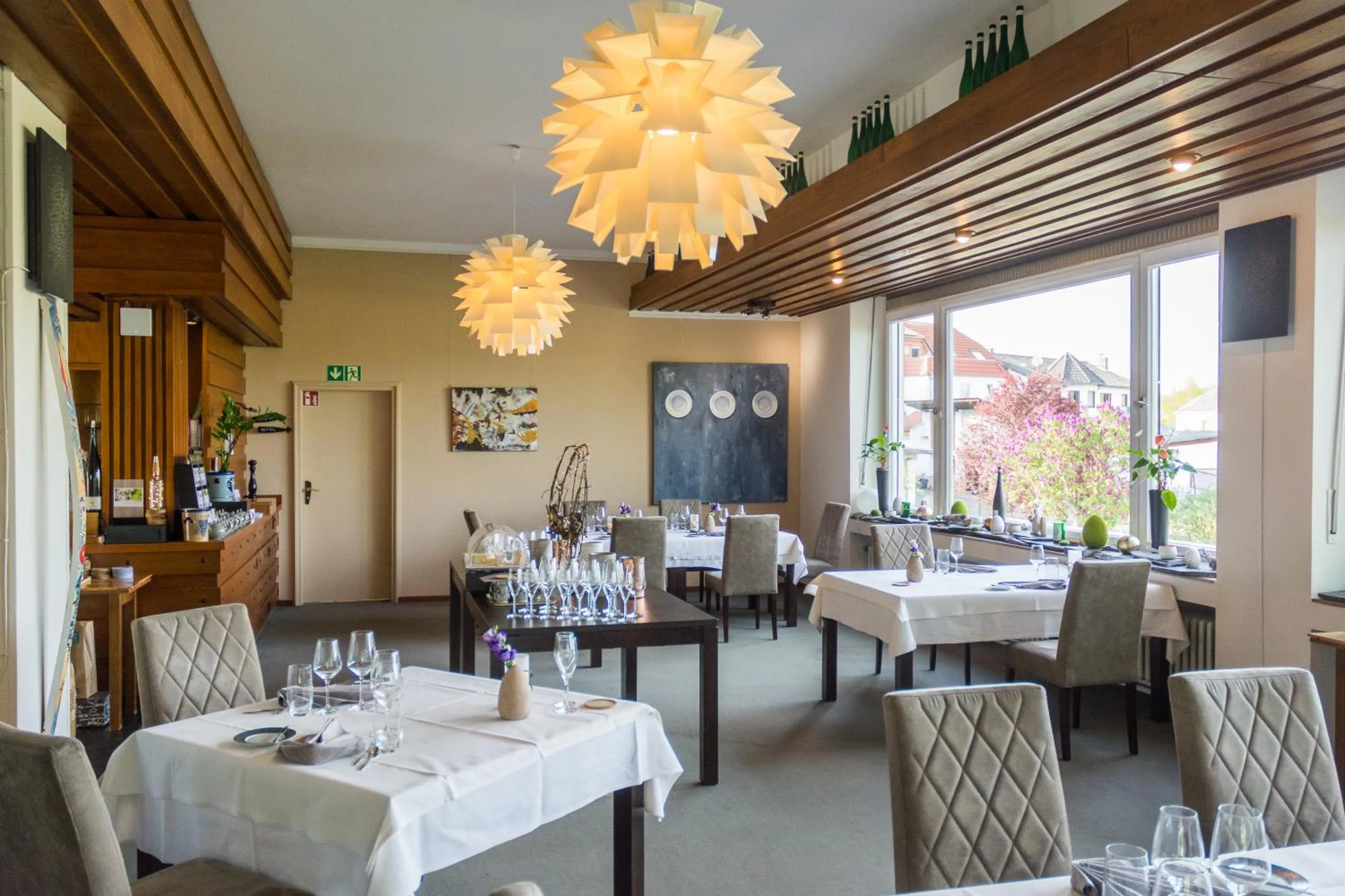 Restaurant/places to eat in Weinhotel Ayler Kupp