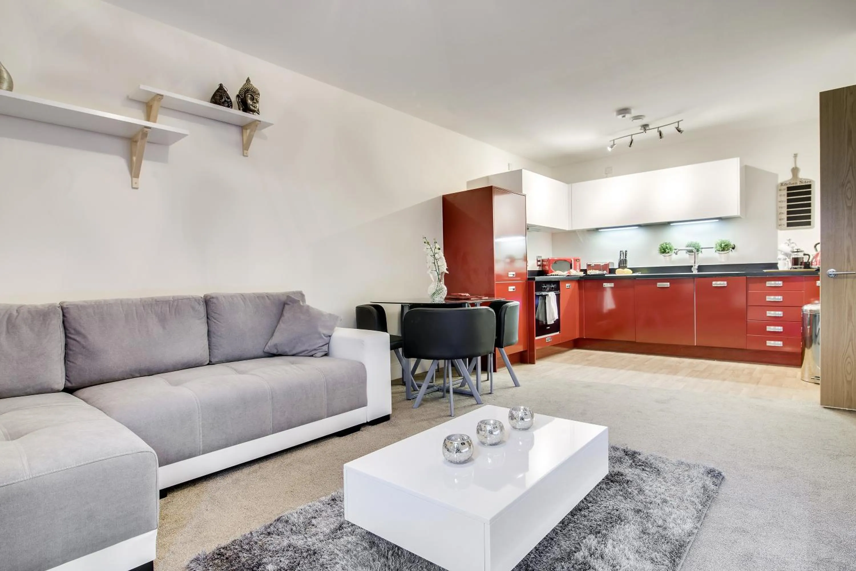 Two-Bedroom Apartment in The President