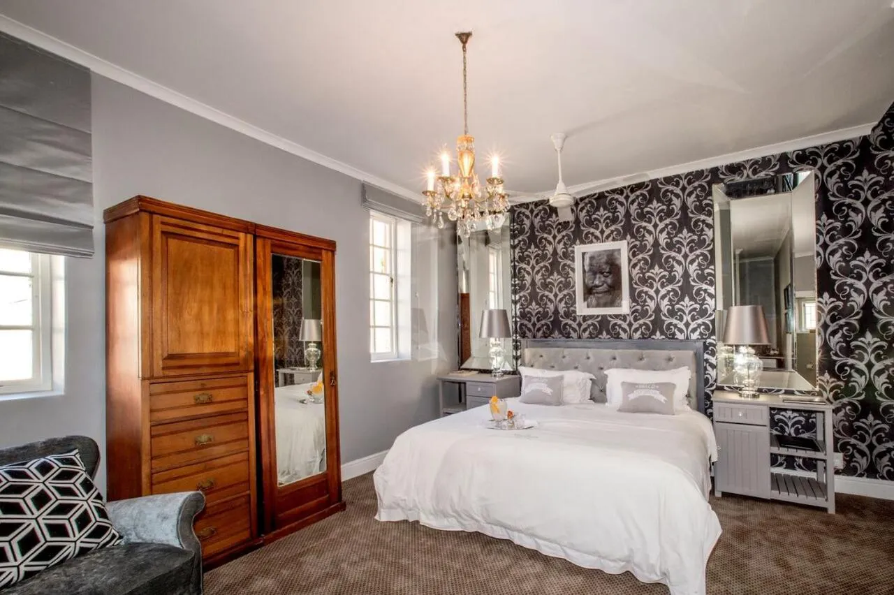 Bed in The Villa Rosa Hotel & Self-catering Apartments