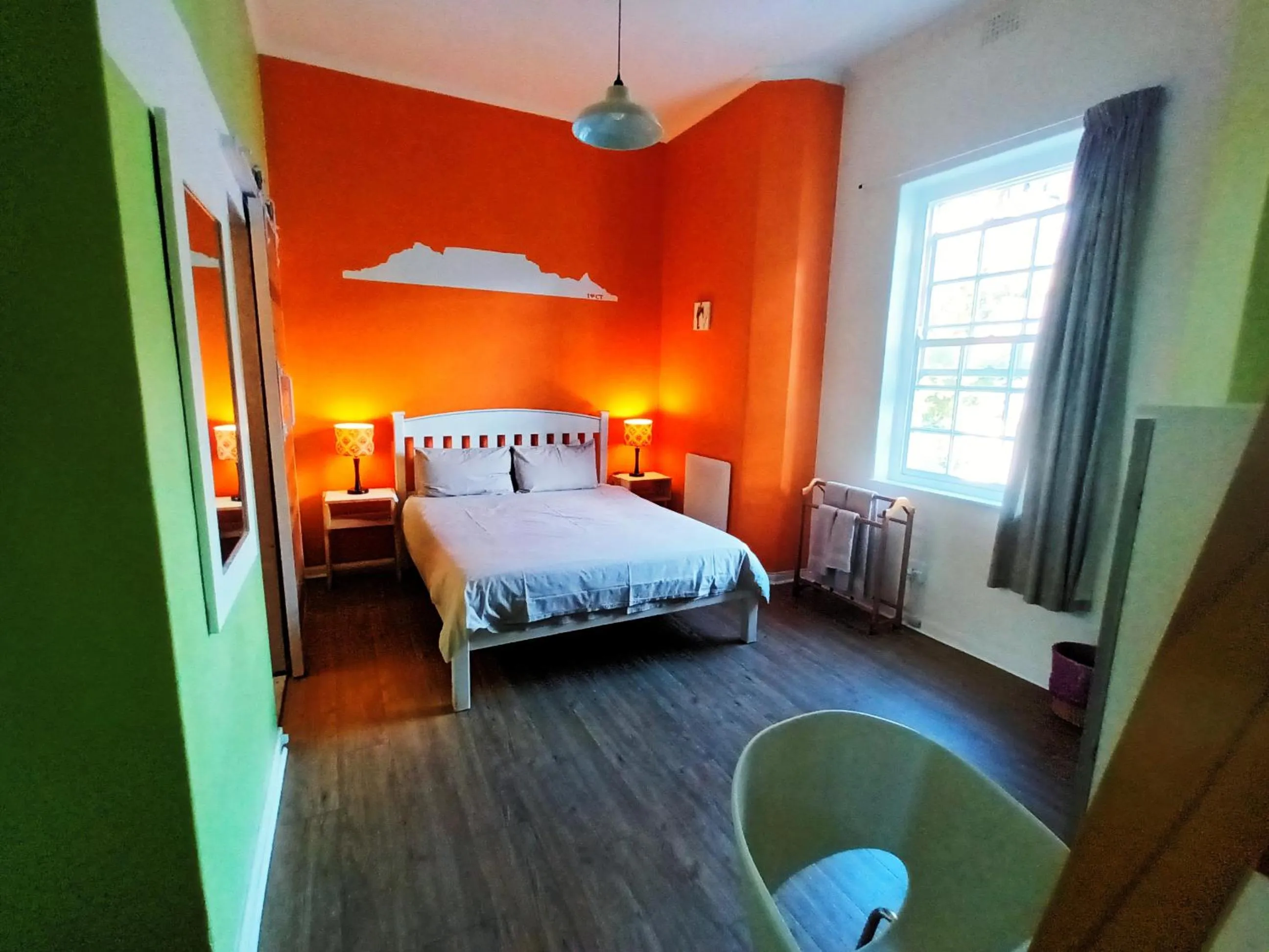 Photo of the whole room, Bed in House on the Hill