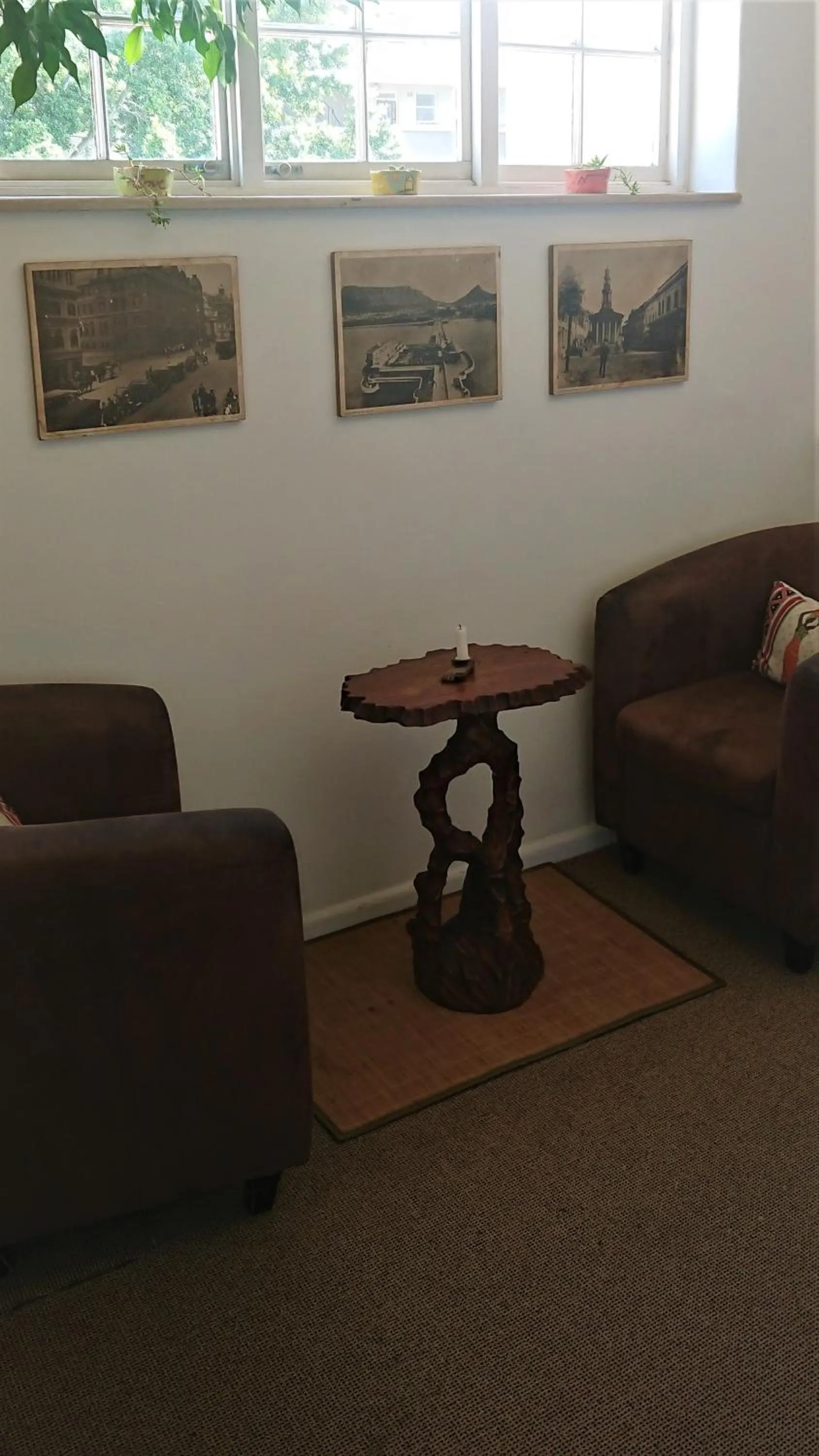 Area and facilities in House on the Hill