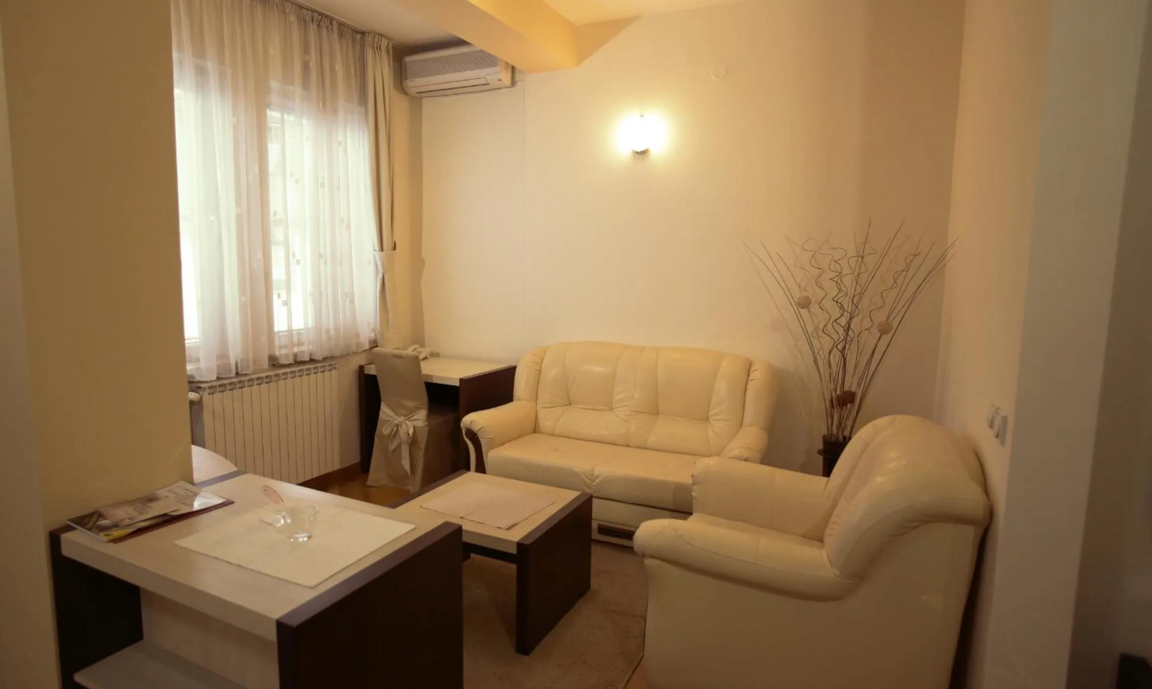 Living room in Premier Hotel