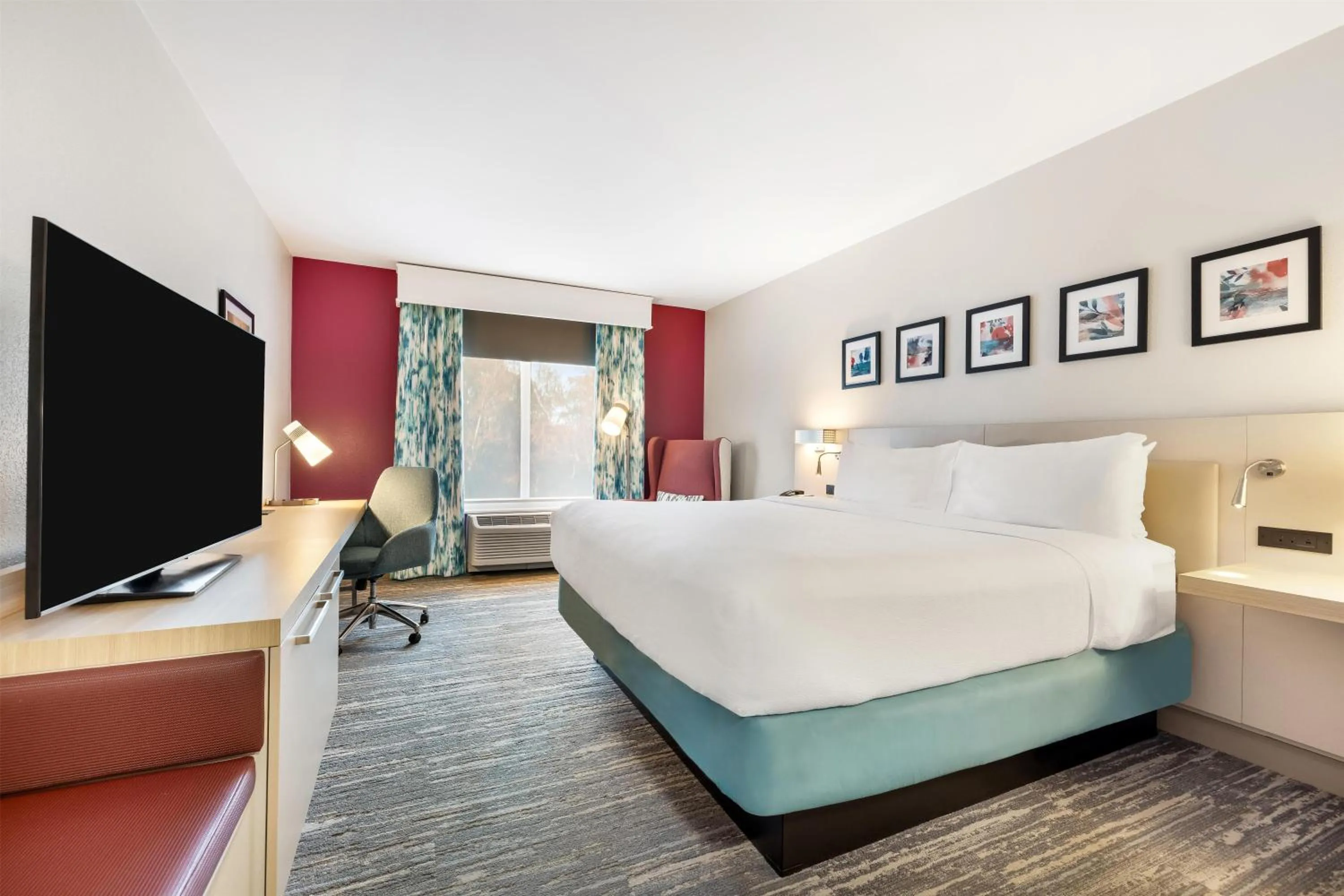 Bed in Hilton Garden Inn Mystic/Groton