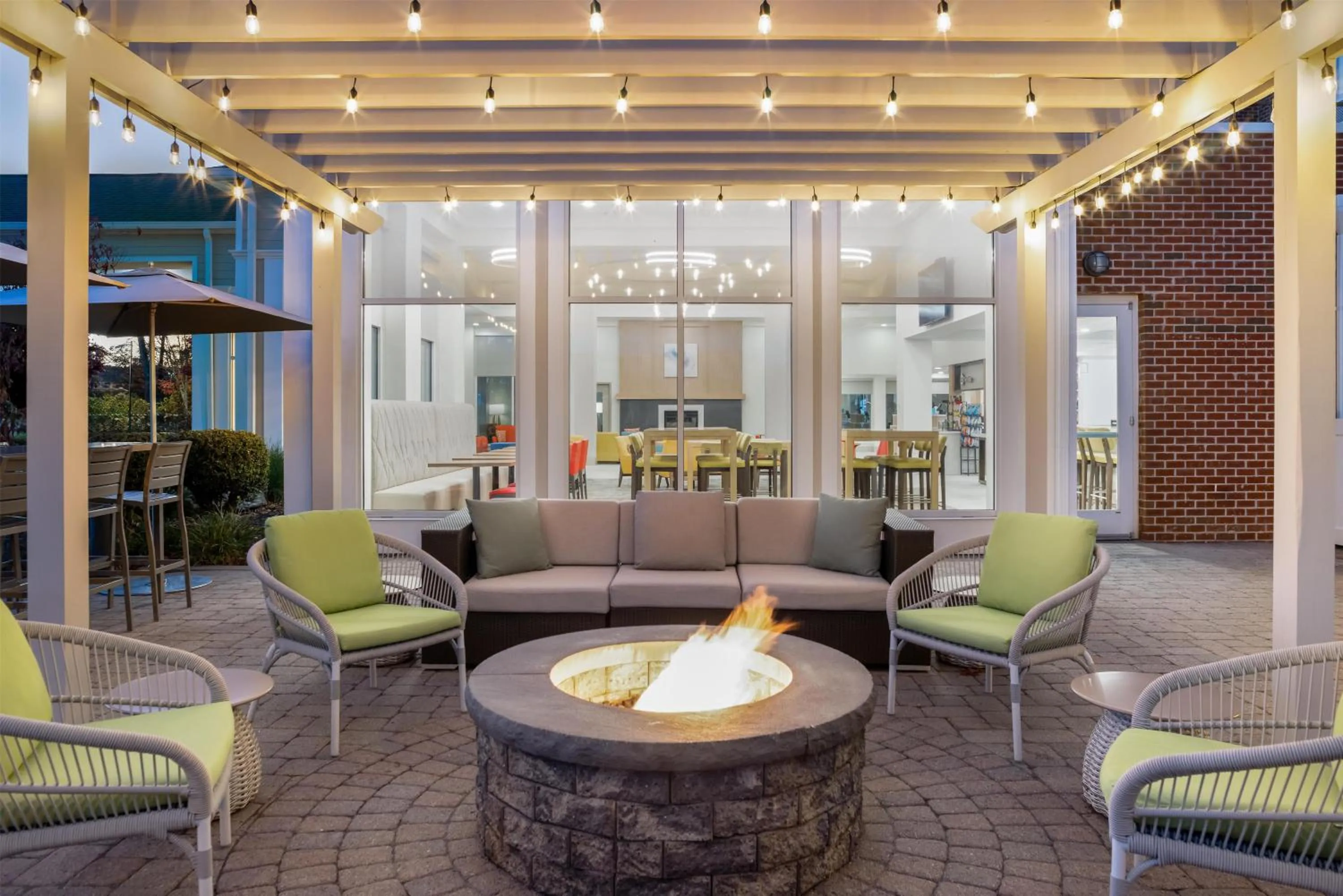 Patio in Hilton Garden Inn Mystic/Groton