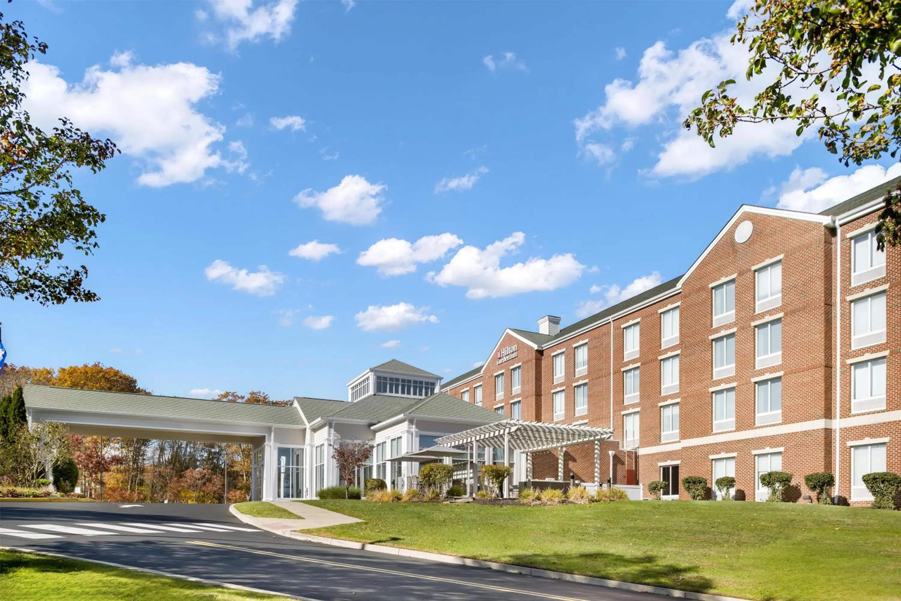 Property building in Hilton Garden Inn Mystic/Groton