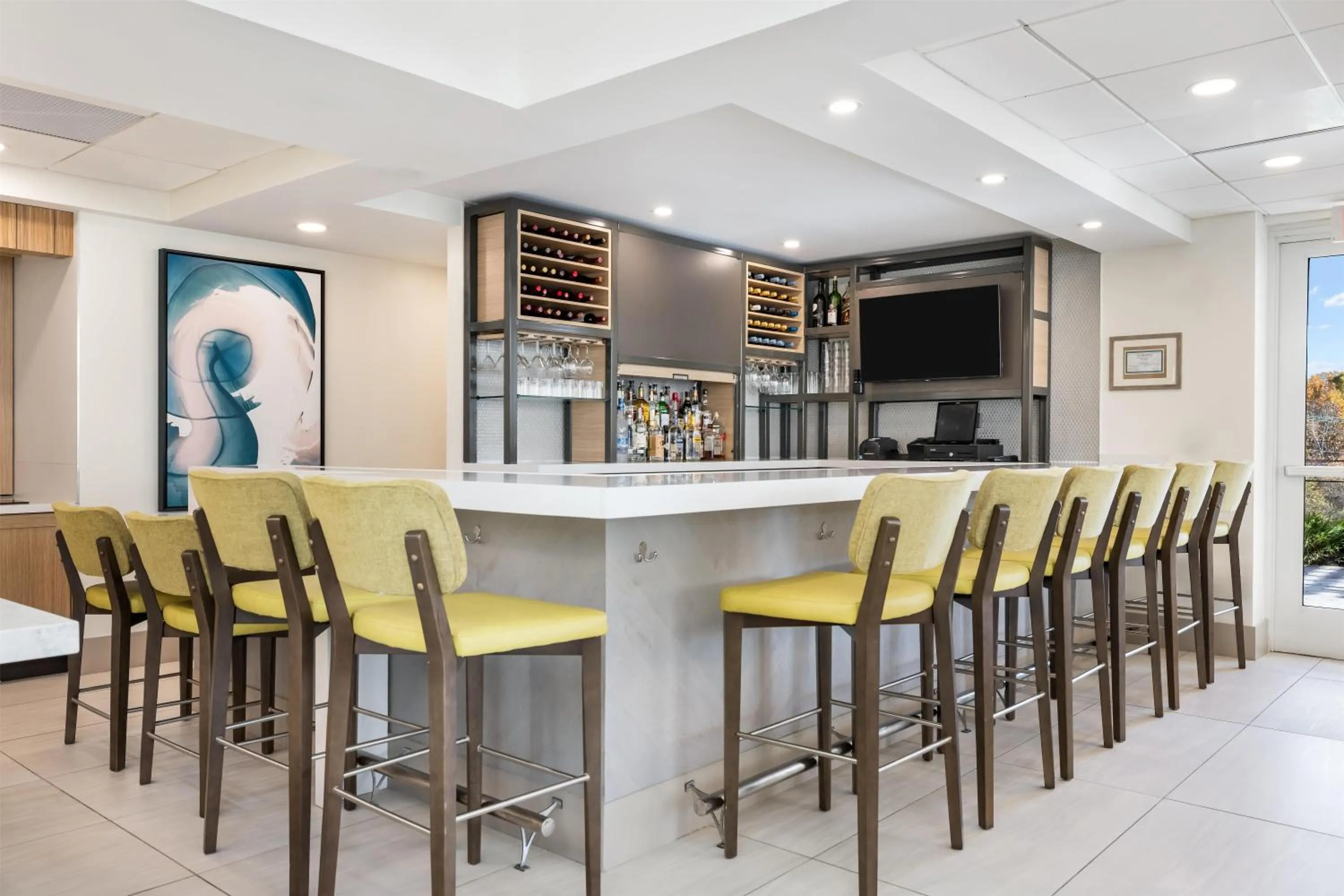 Lounge or bar in Hilton Garden Inn Mystic/Groton