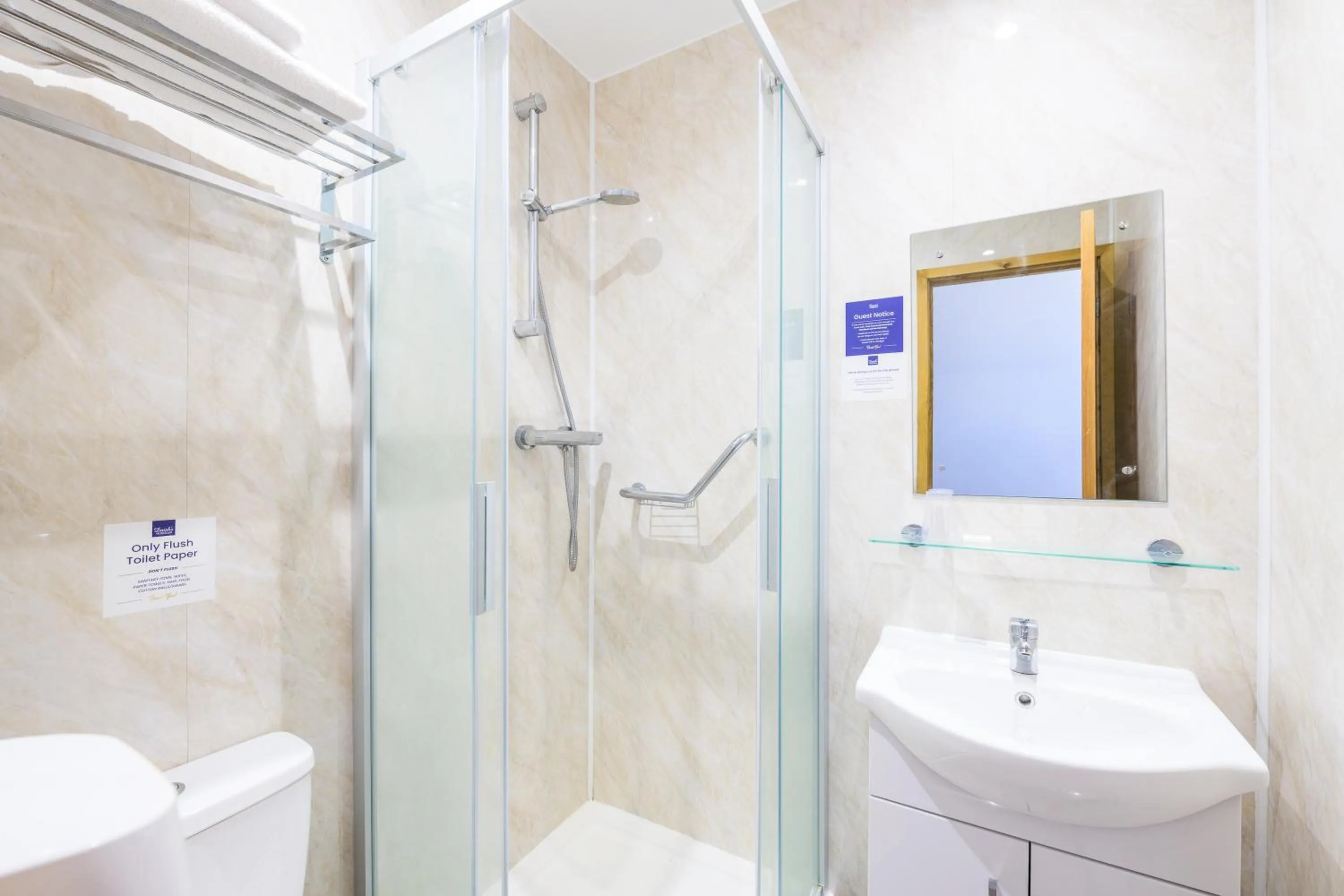 Shower in The Sandringham Hotel