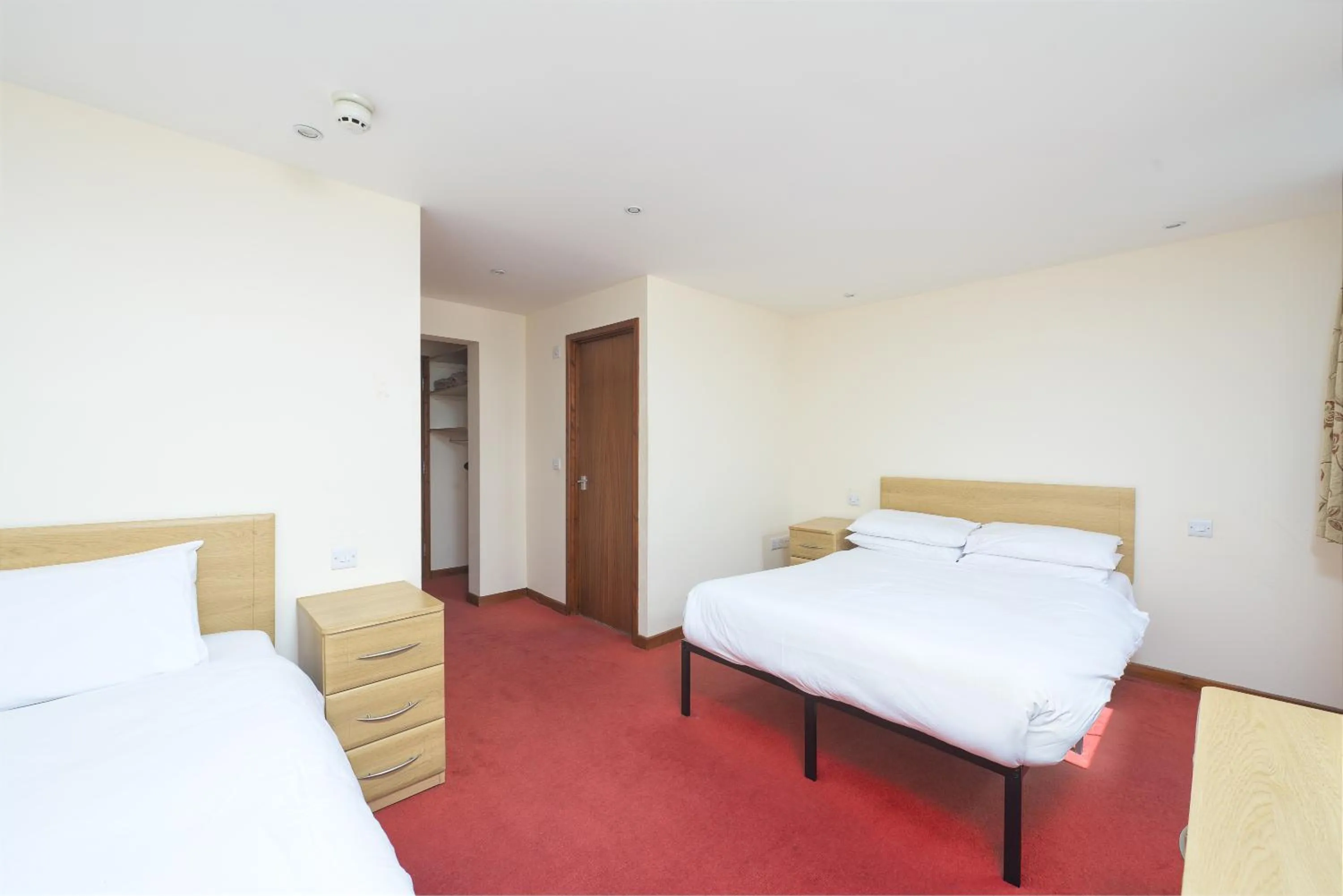 Bed in The Sandringham Hotel