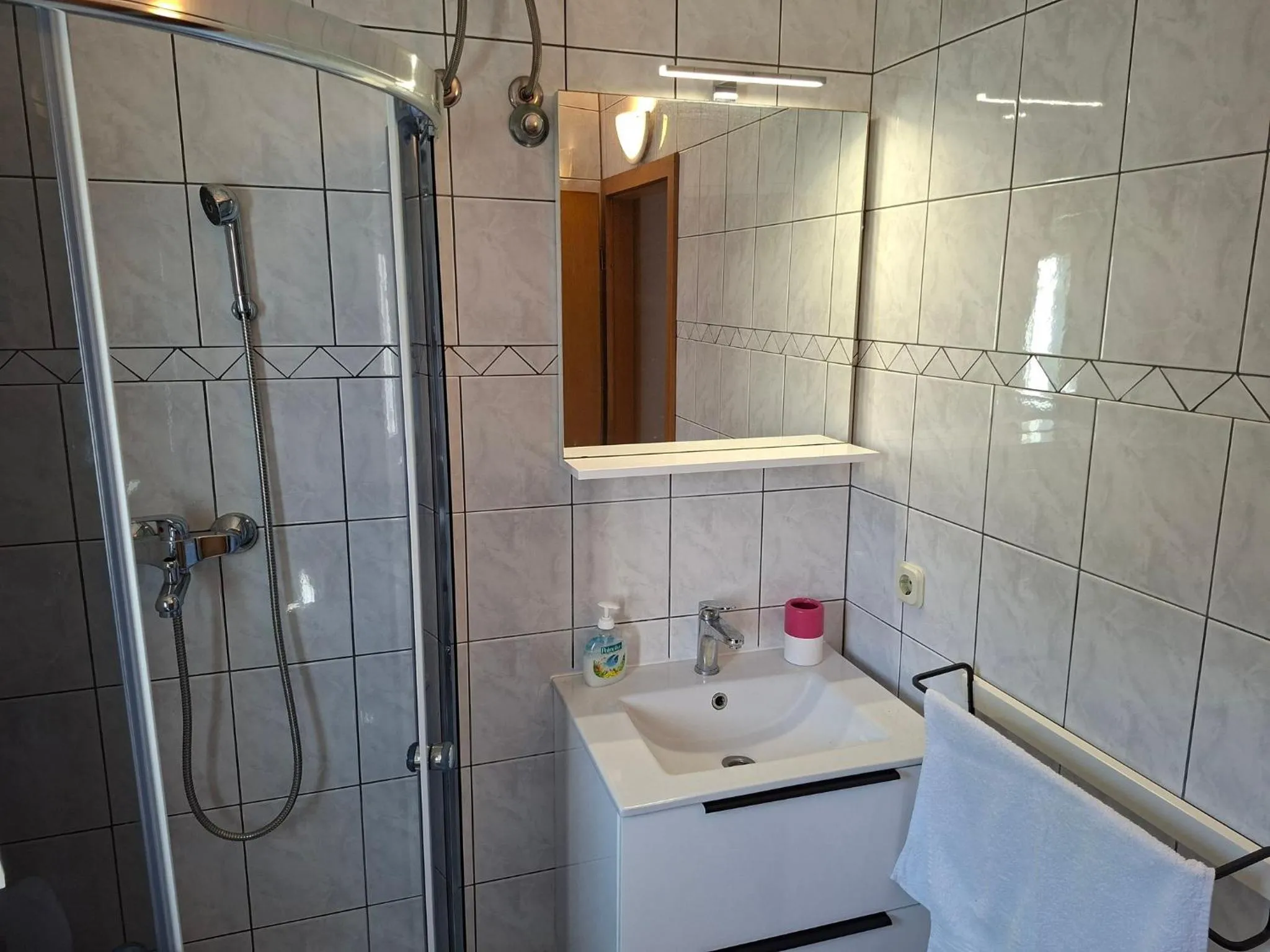 Shower in Apartments Mama