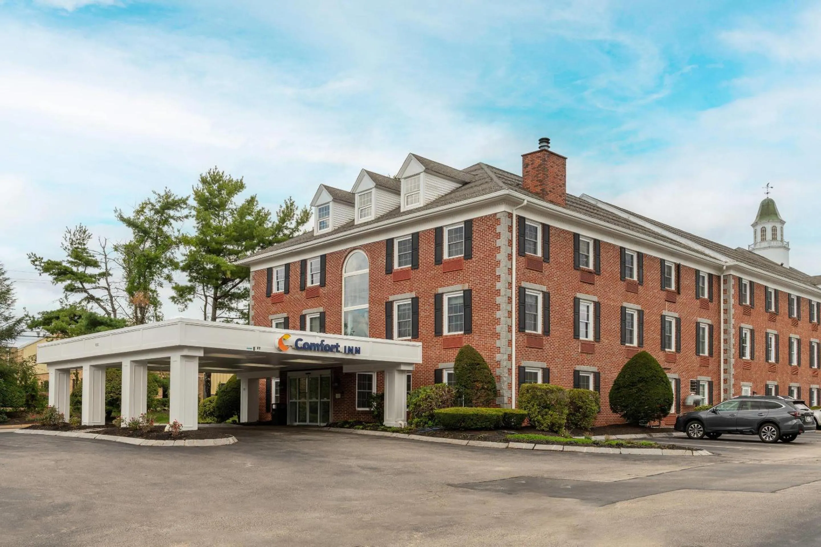Property building in Comfort Inn Rockland - Boston