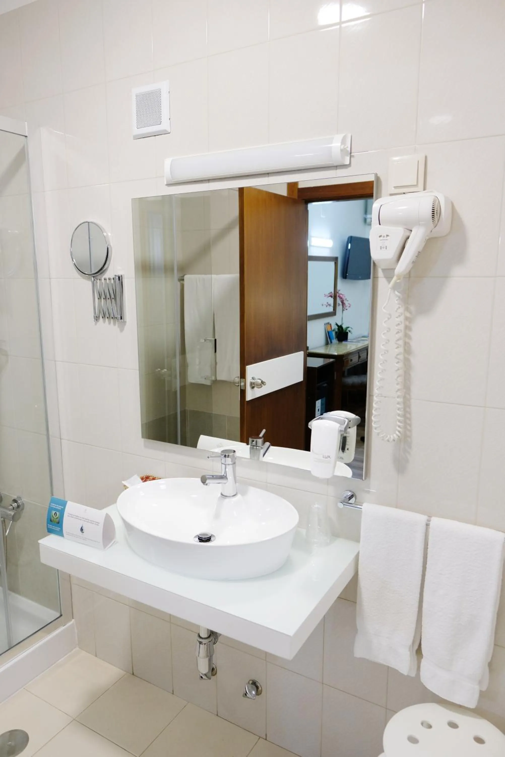 Toilet in Hotel Dona Sofia