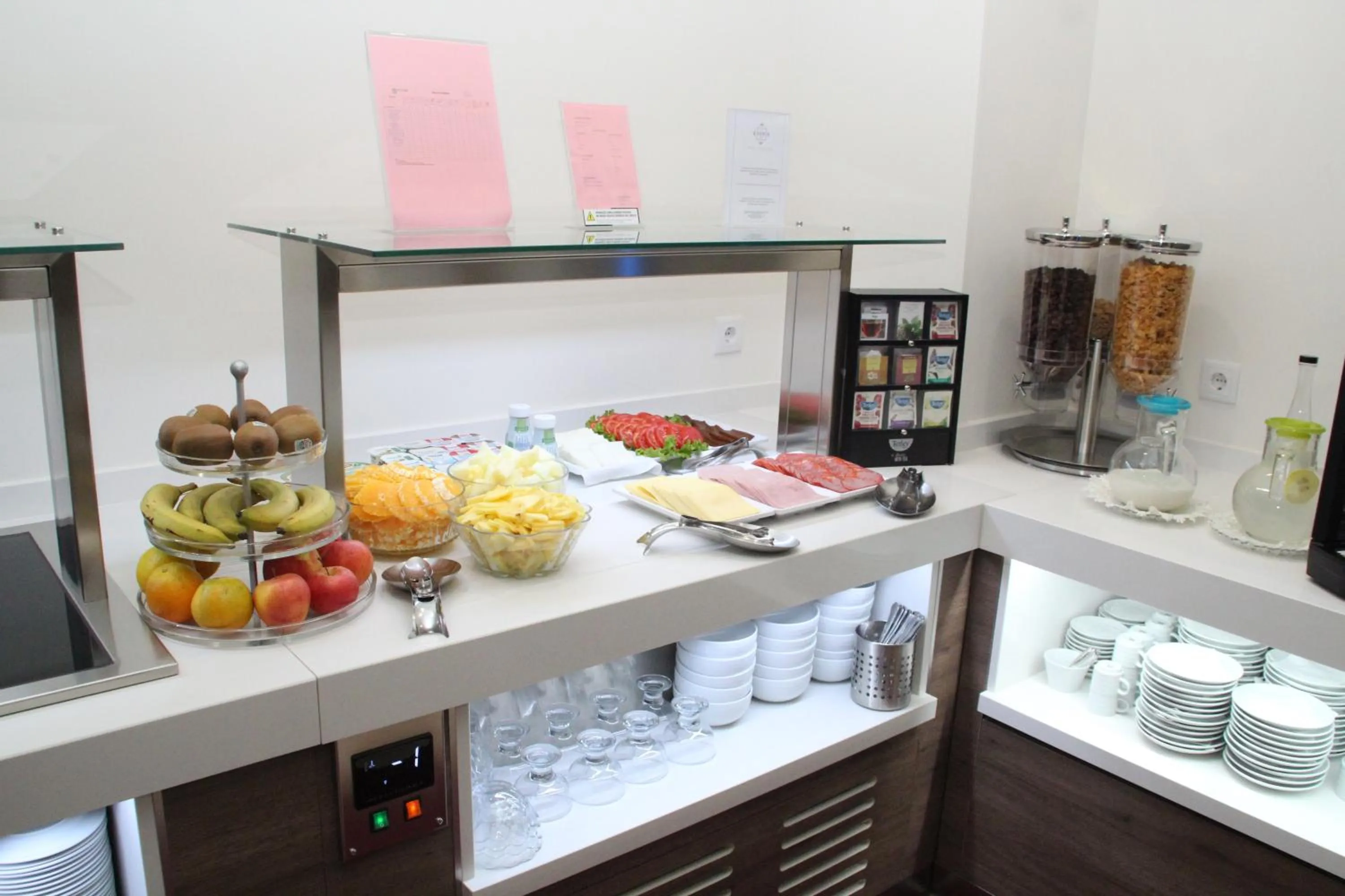 Breakfast in Hotel Dona Sofia