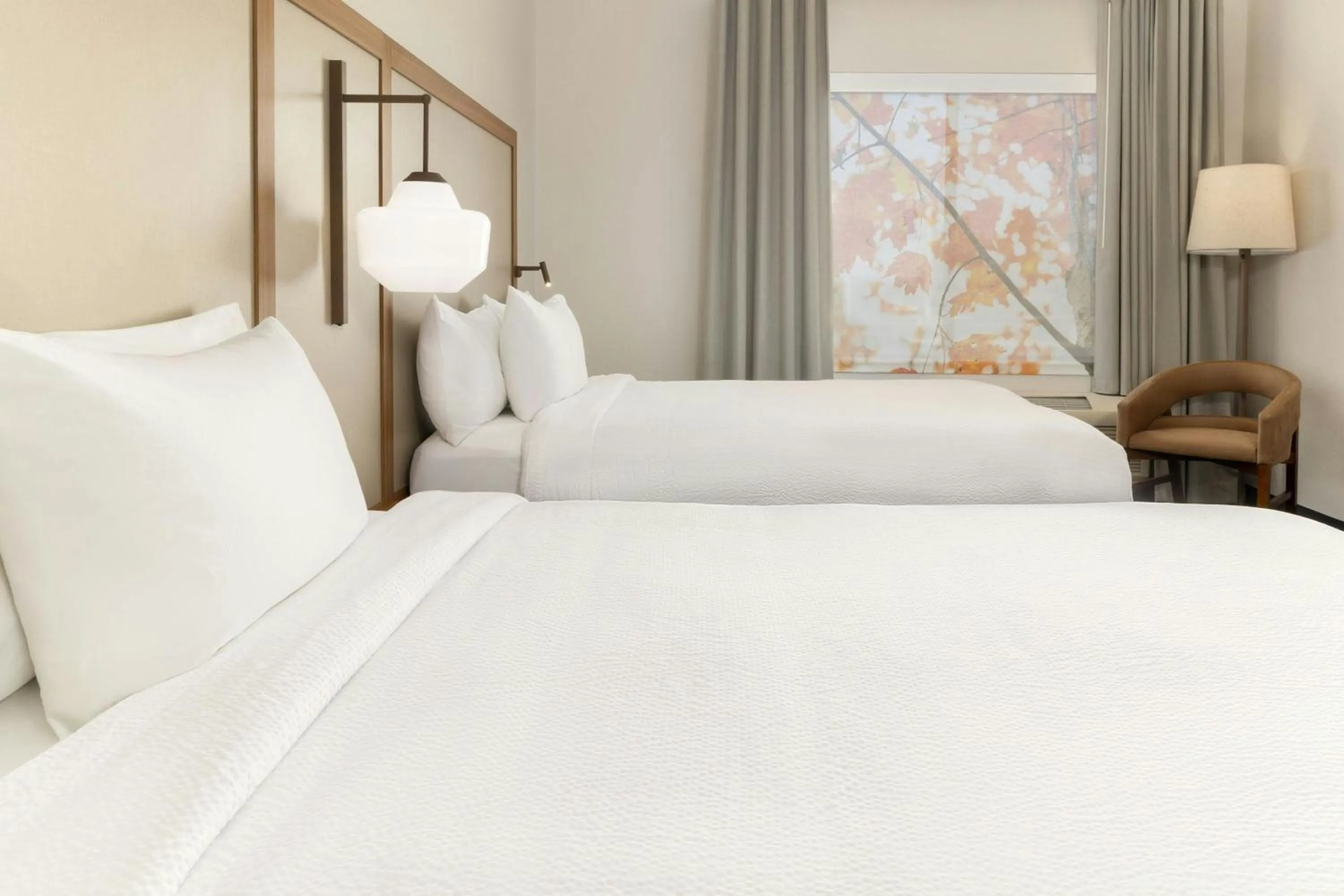 Photo of the whole room, Bed in Fairfield by Marriott Inn & Suites Spokane Airport