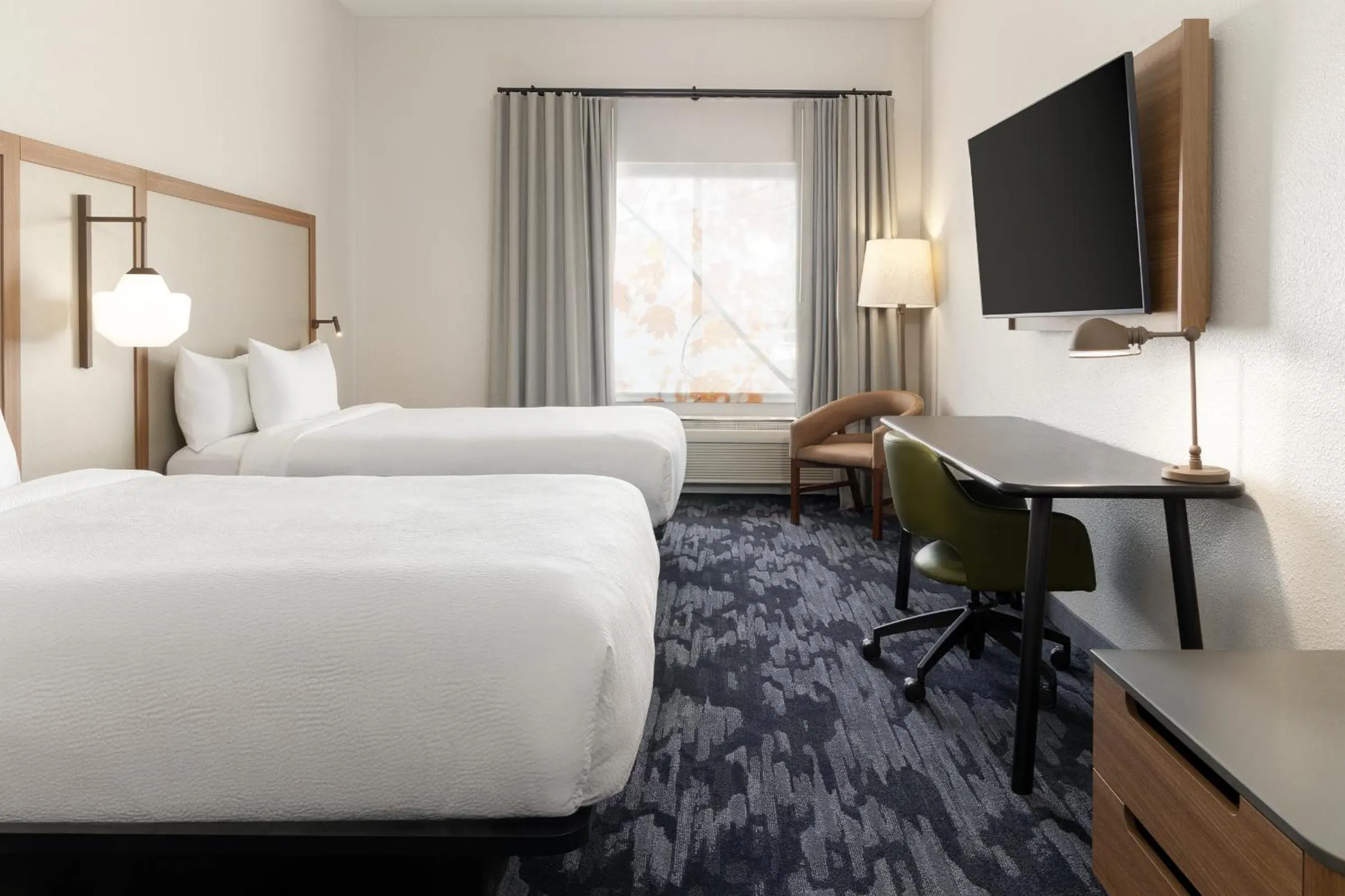 Bed in Fairfield by Marriott Inn & Suites Spokane Airport