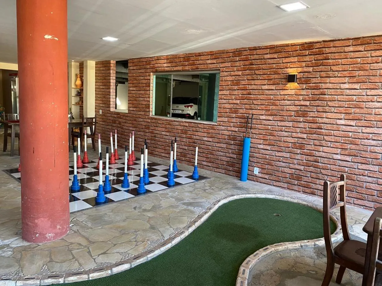 Communal lounge/ TV room in Infinity Pousada