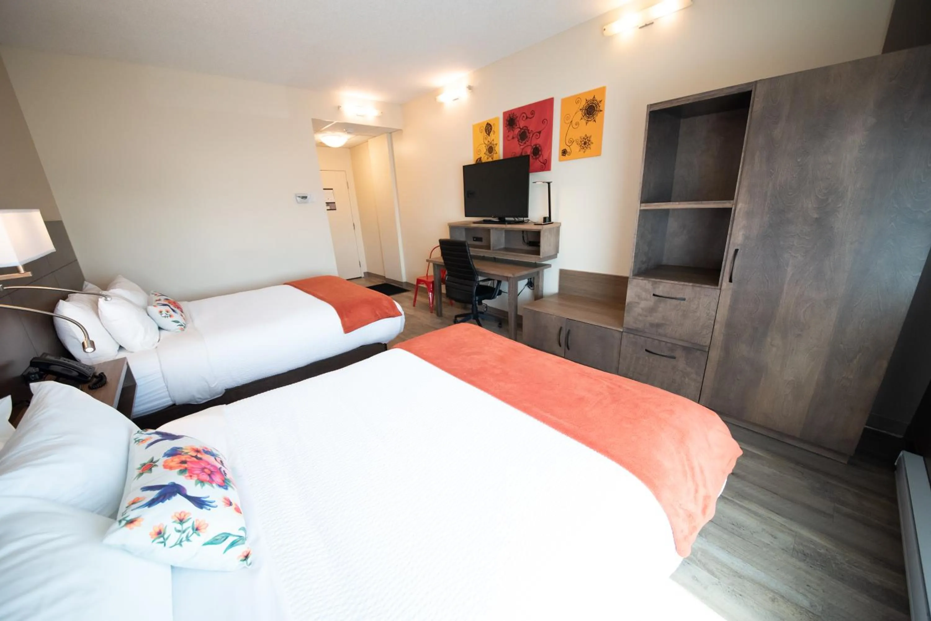 Bed in Days Inn by Wyndham Berthierville