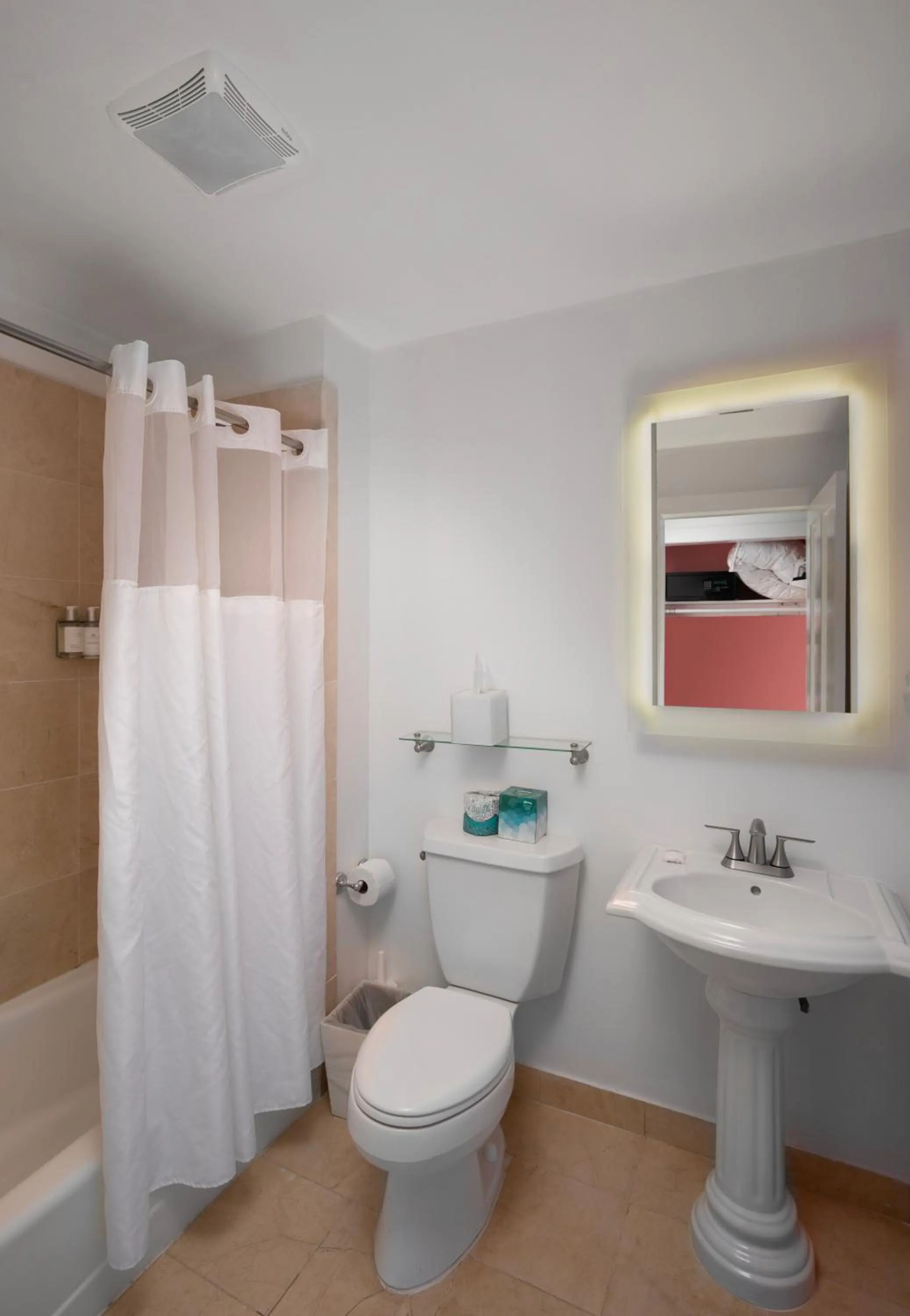 Bathroom in Paradise Inn - Adult Exclusive