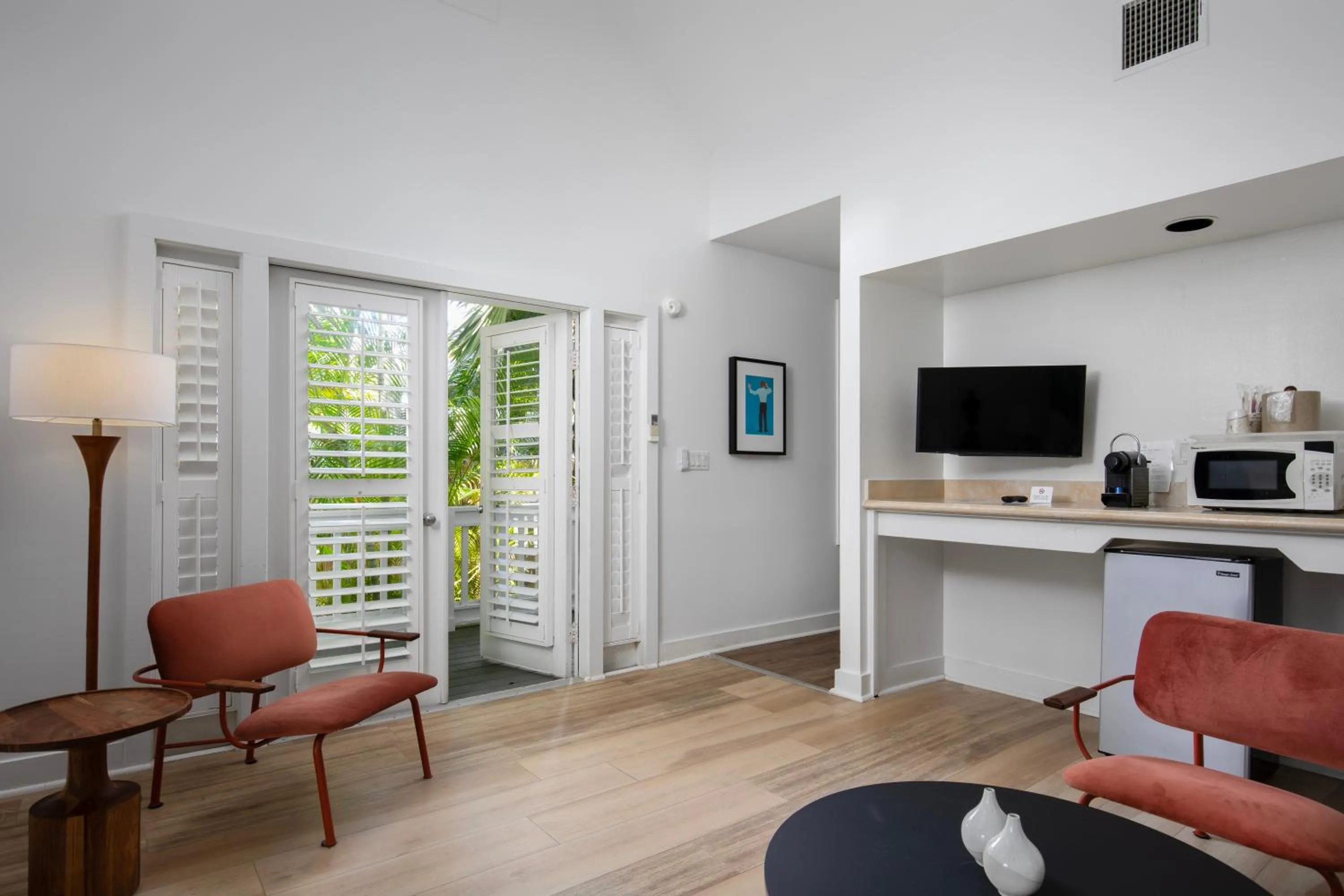 Living room in Paradise Inn - Adult Exclusive