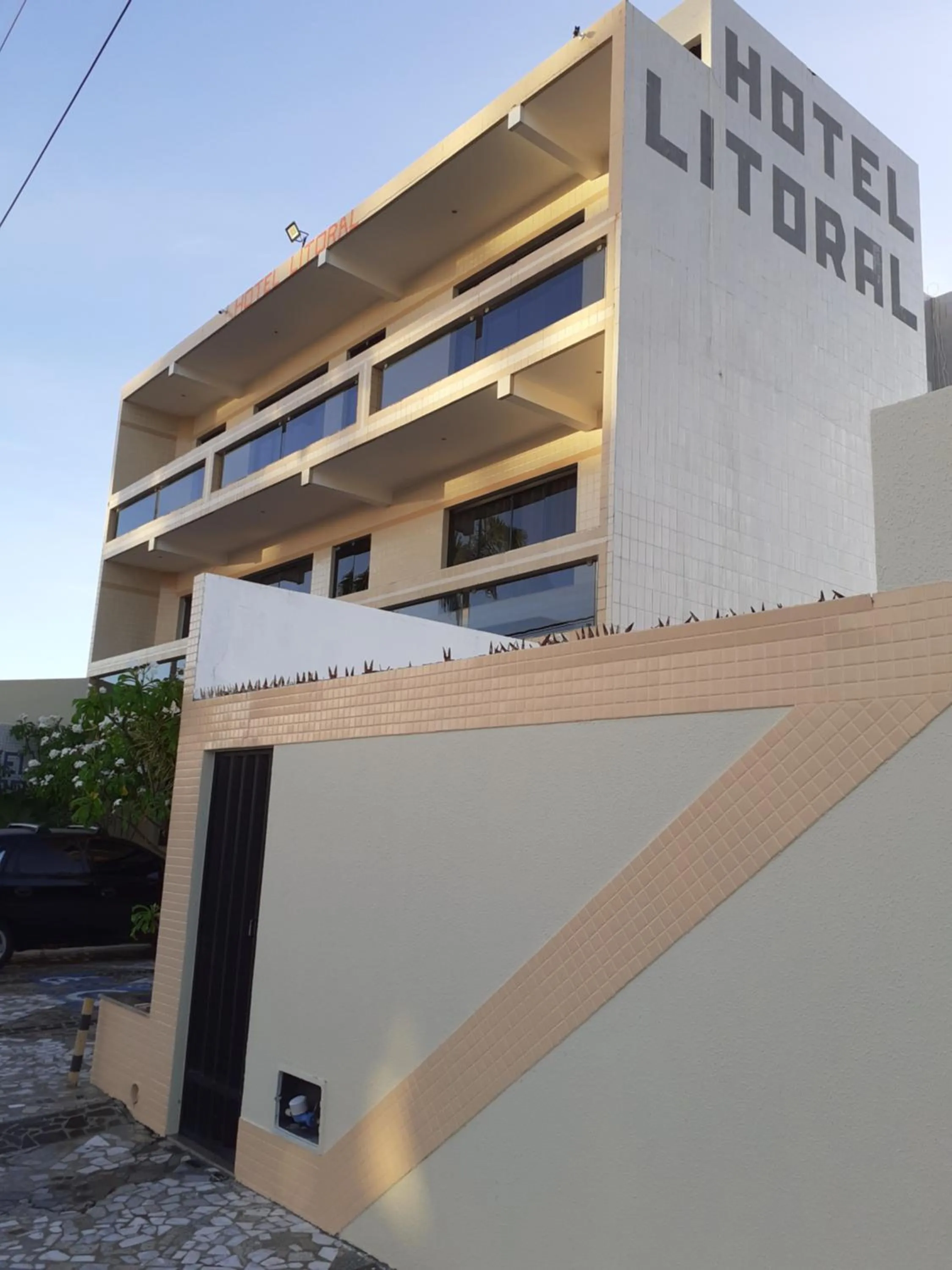 Property building in Hotel Litoral