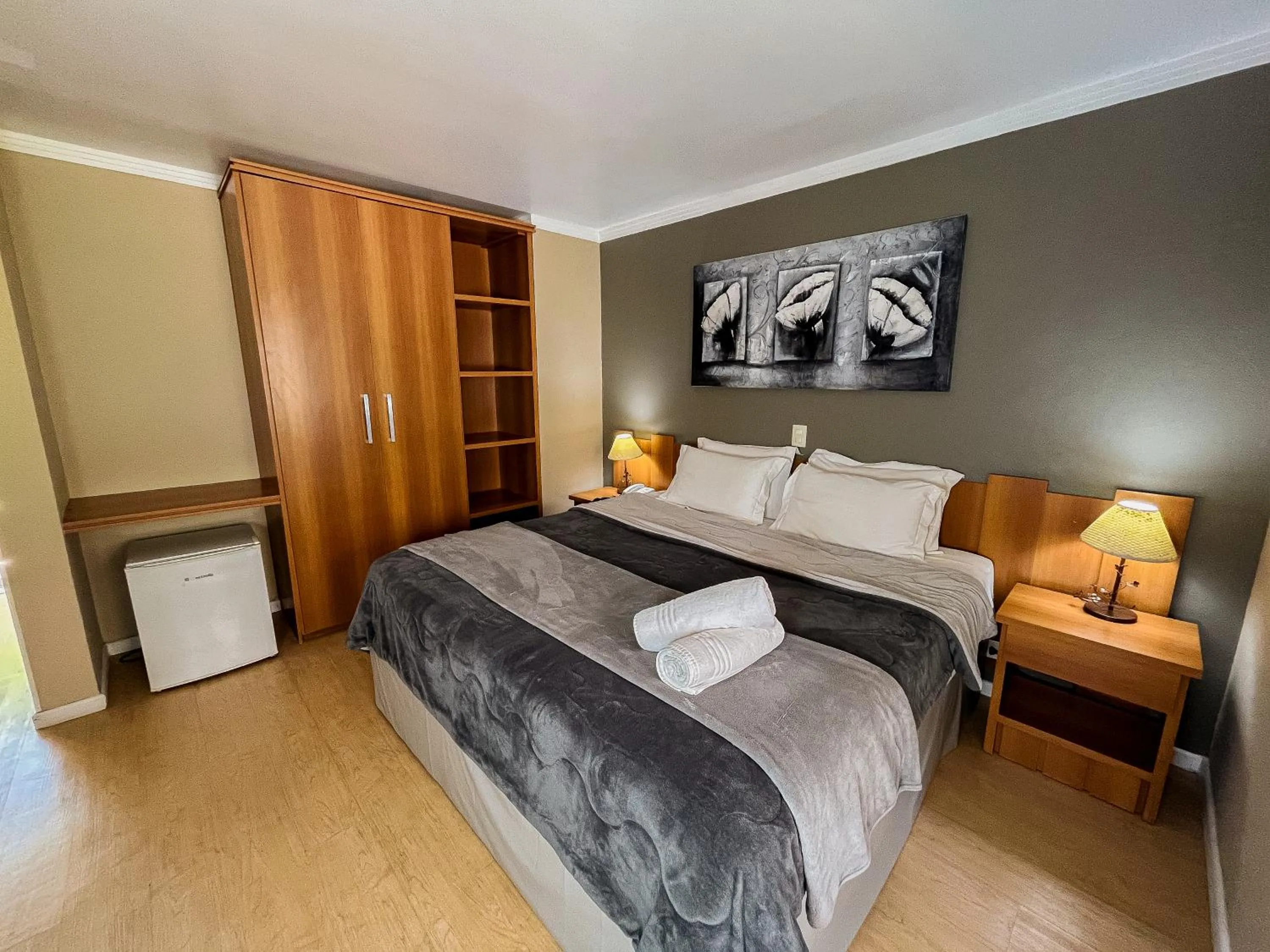 Bedroom, Bed in Pousada Nacional Inn Campos do Jordão