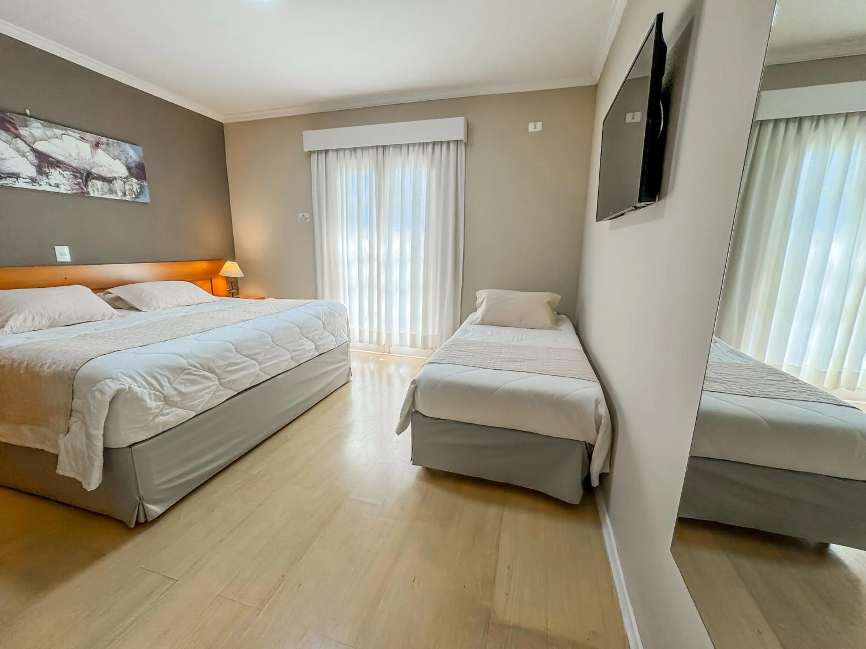 Bedroom, Bed in Pousada Nacional Inn Campos do Jordão