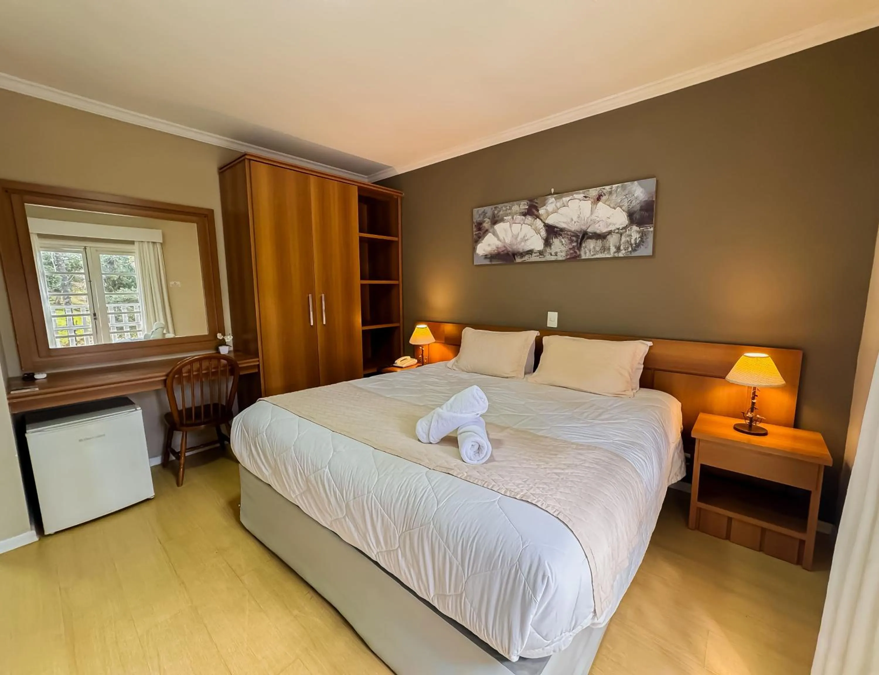 Bedroom, Bed in Pousada Nacional Inn Campos do Jordão