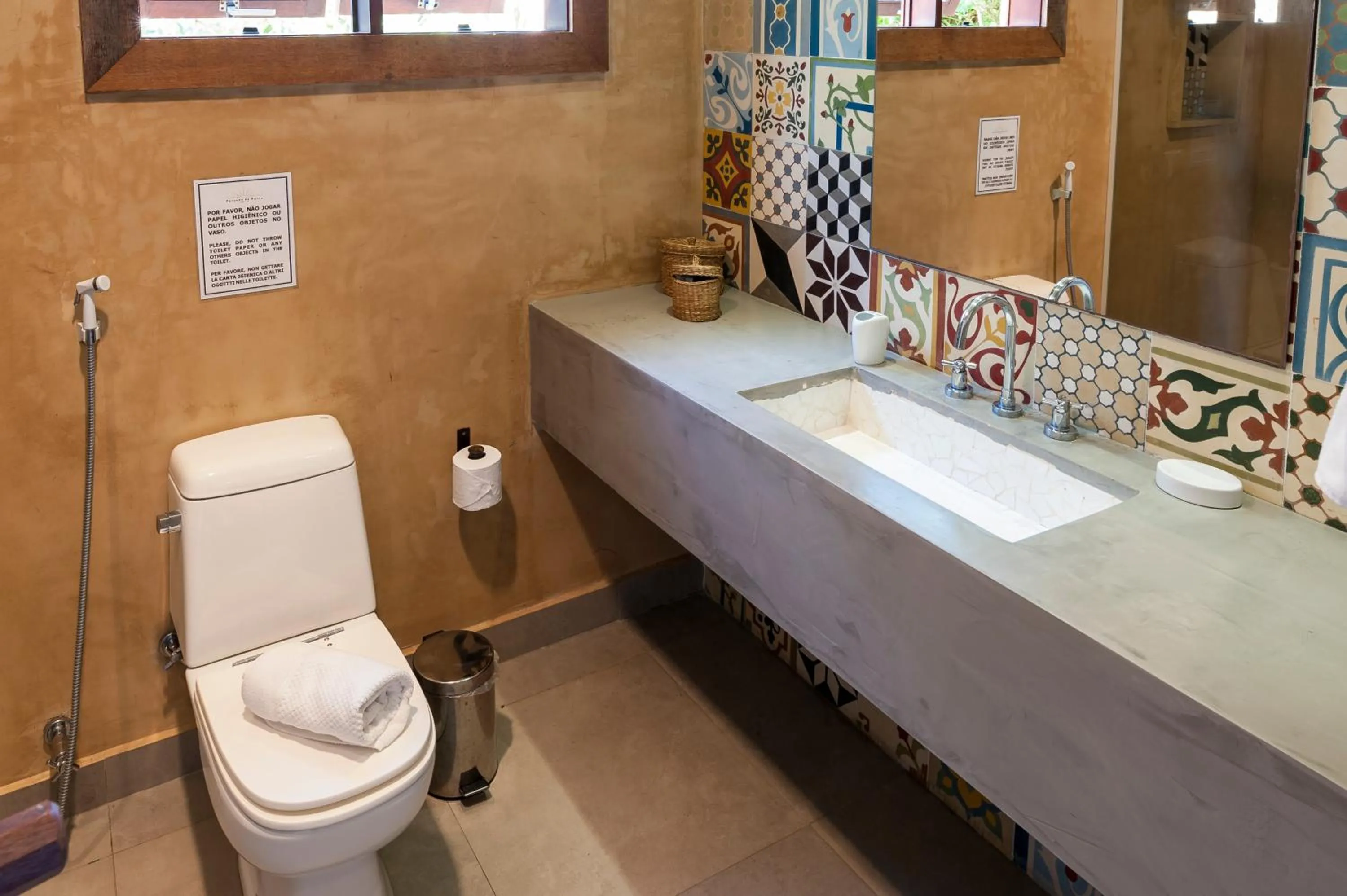 Bathroom in Pousada da Cyssa