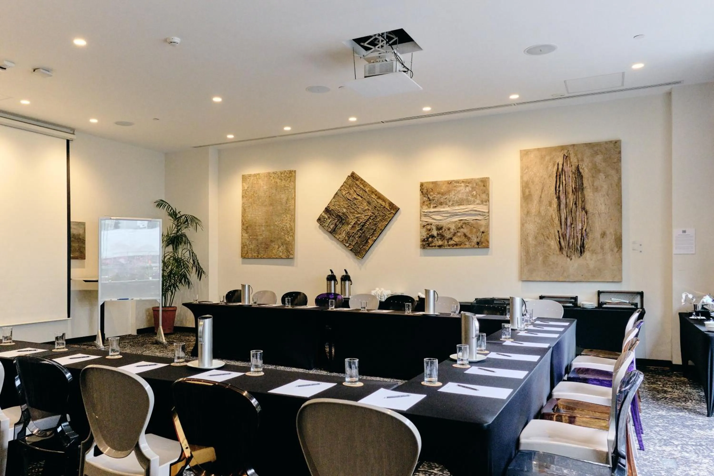 Meeting/conference room in Manto Hotel Lima - MGallery Collection