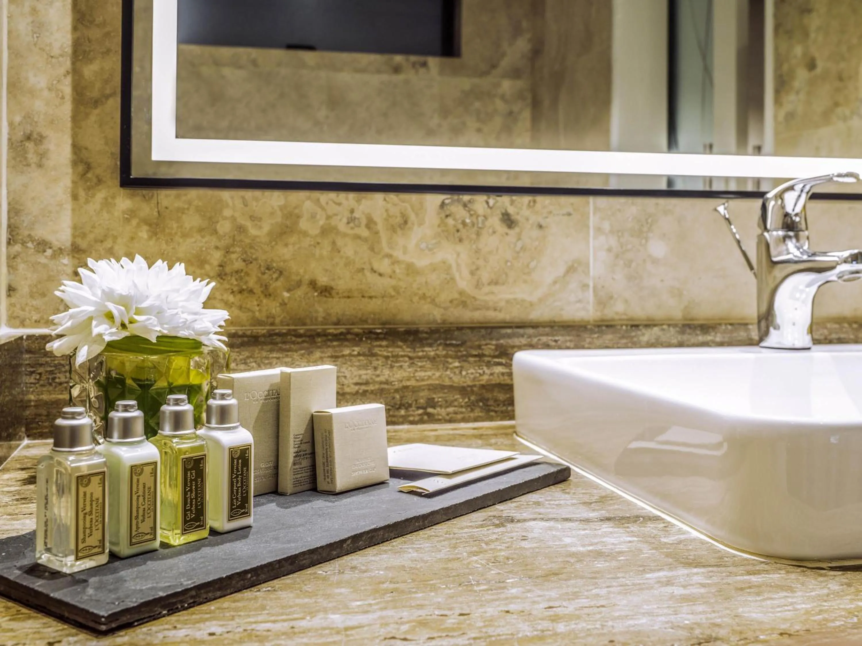 Bedroom in Manto Hotel Lima - MGallery Collection