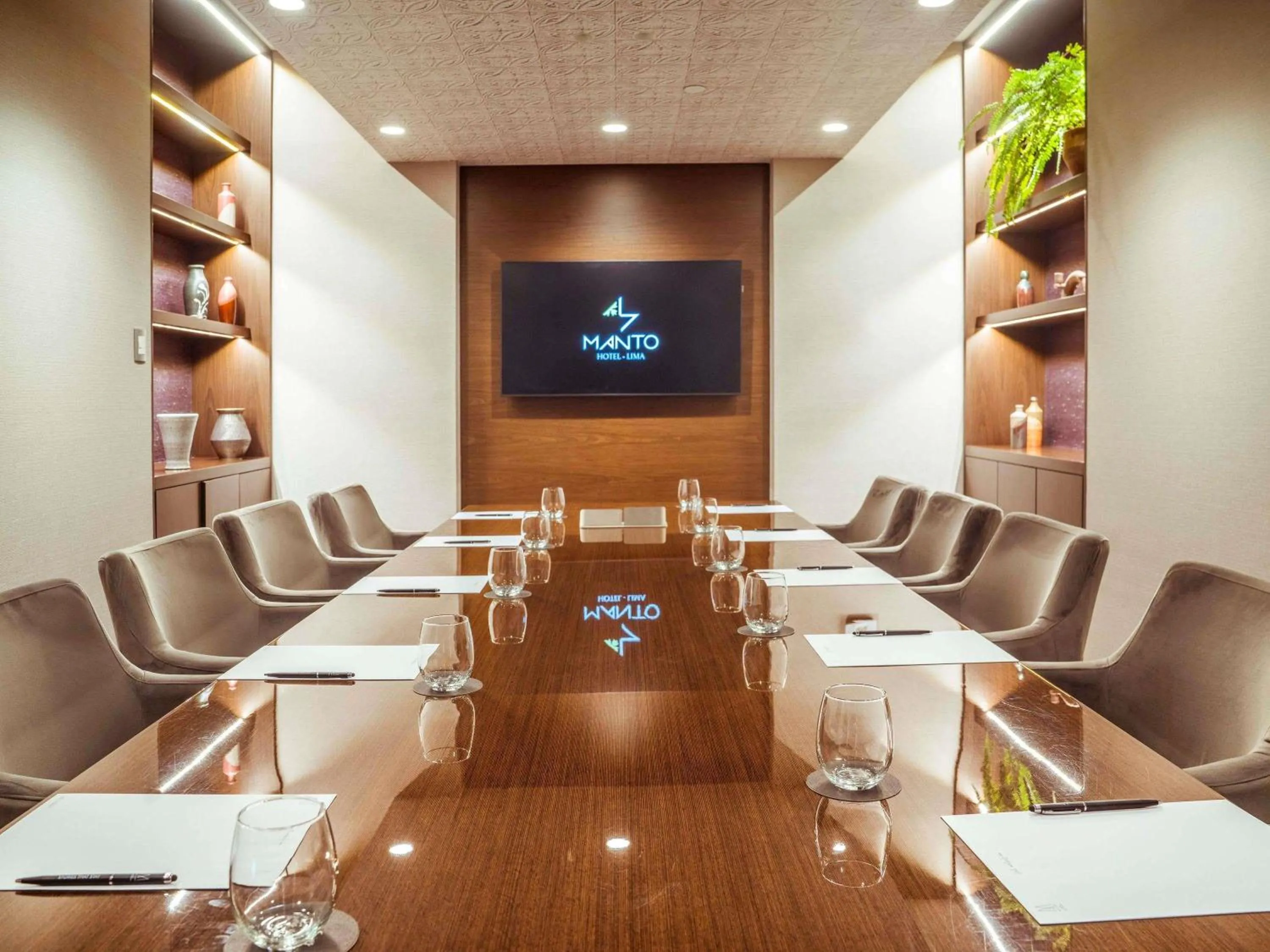 Meeting/conference room in Manto Hotel Lima - MGallery Collection
