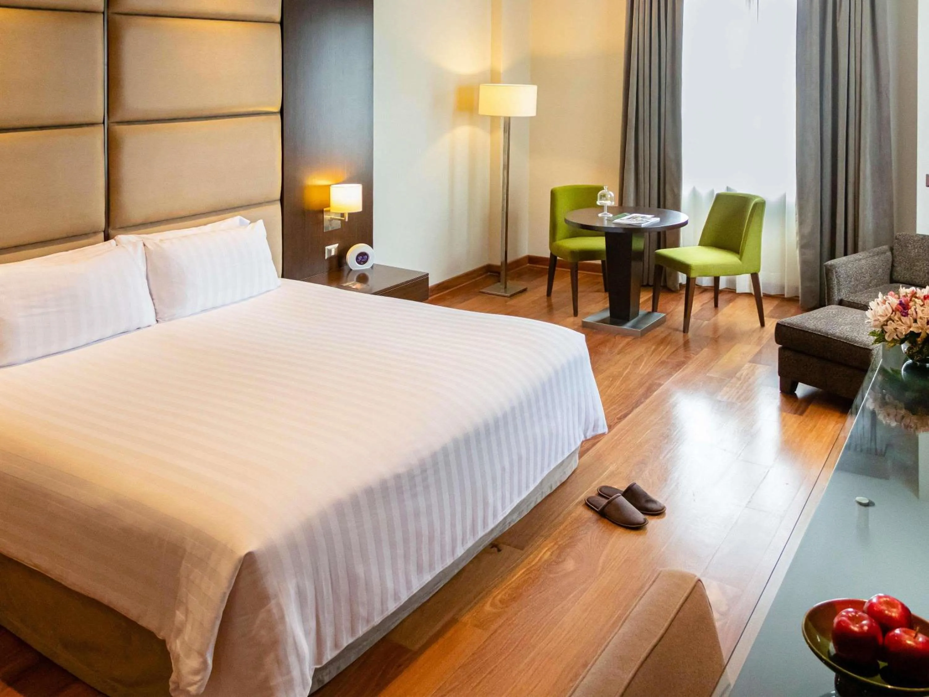 Bedroom, Bed in Manto Hotel Lima - MGallery Collection