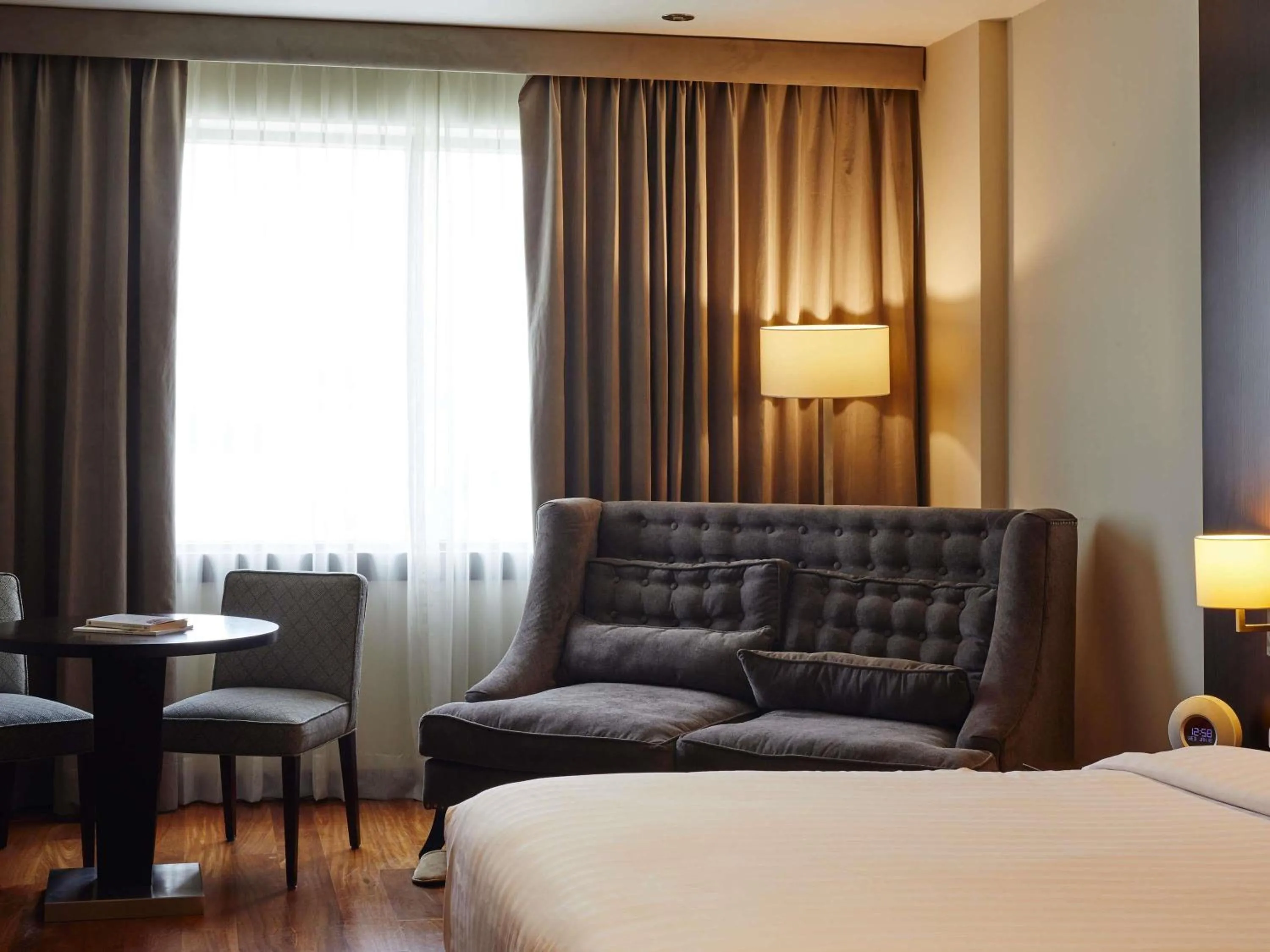 Bedroom, Bed in Manto Hotel Lima - MGallery Collection