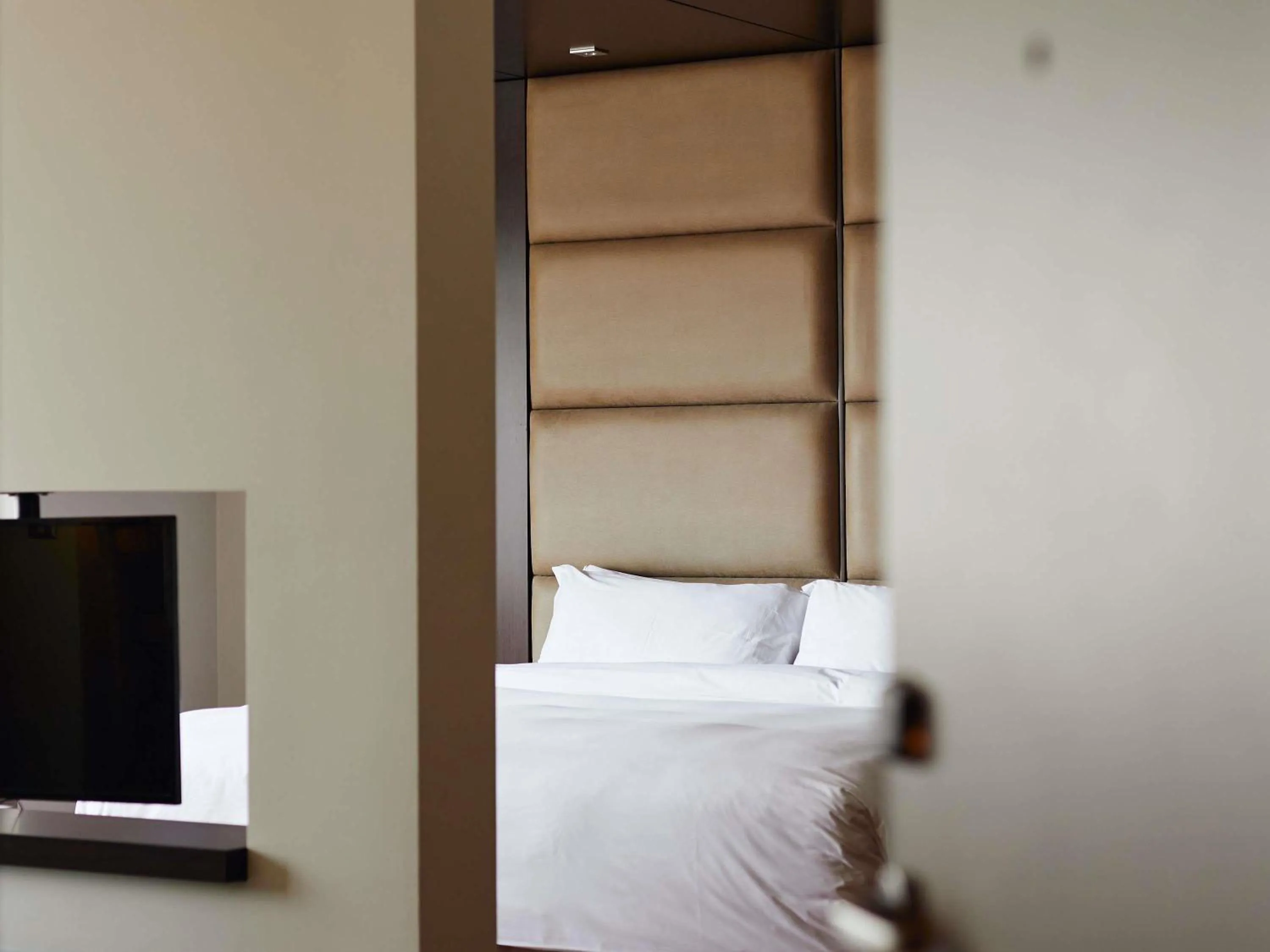 Bedroom, Bed in Manto Hotel Lima - MGallery Collection