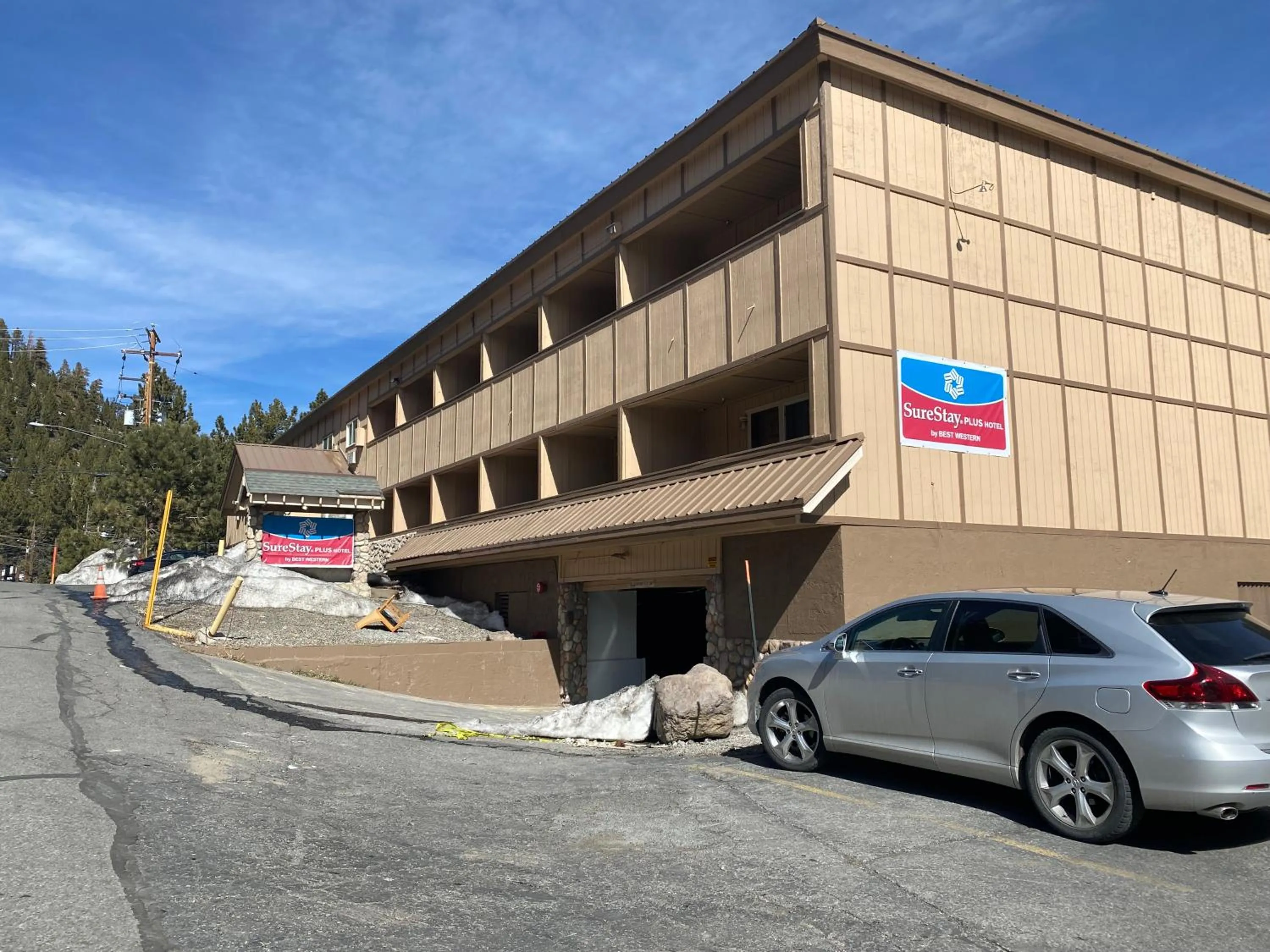 Property building in SureStay Plus Hotel by Best Western Mammoth Lakes