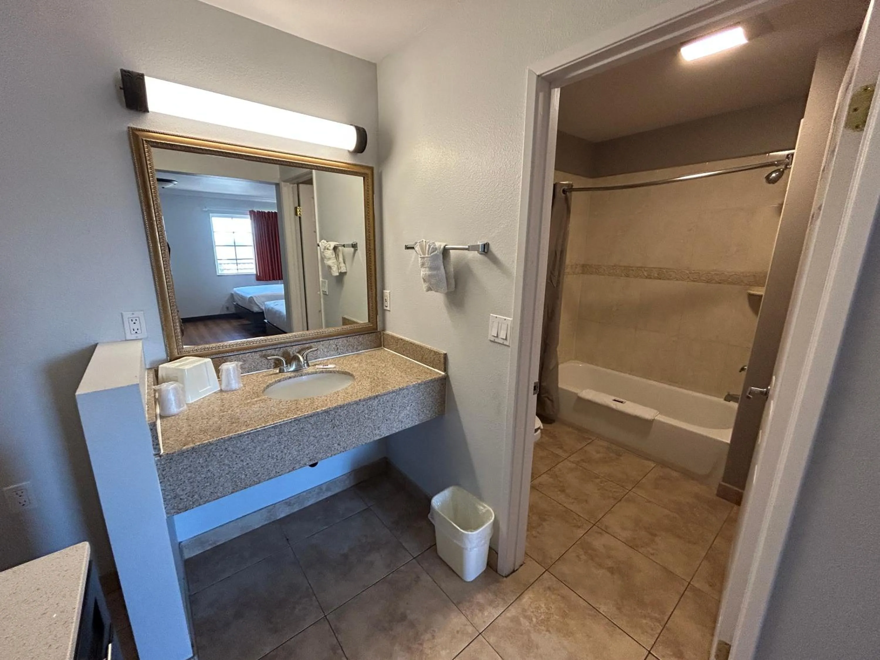 Studio 6 Mojave, CA - Airport