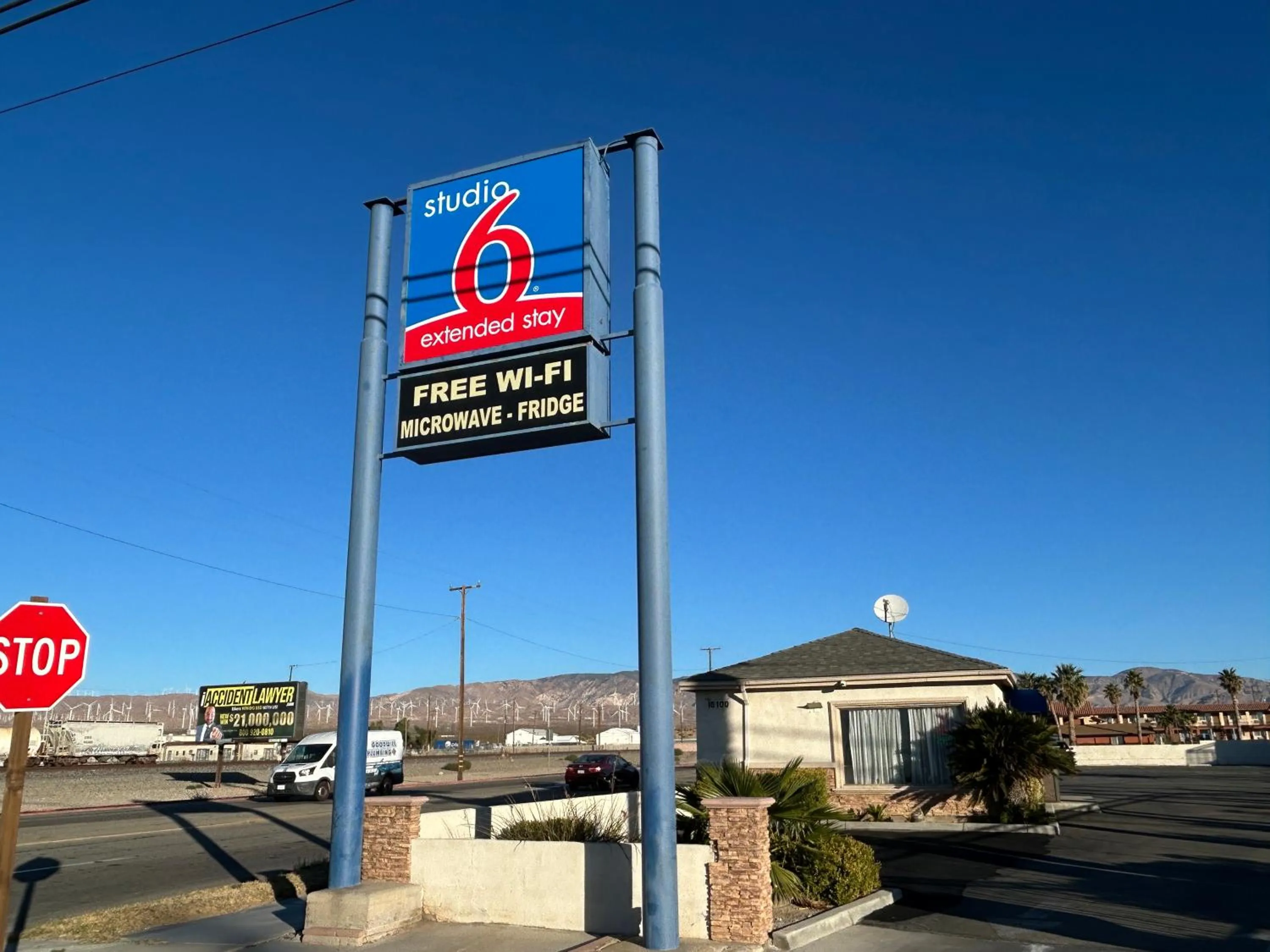 Studio 6 Mojave, CA - Airport