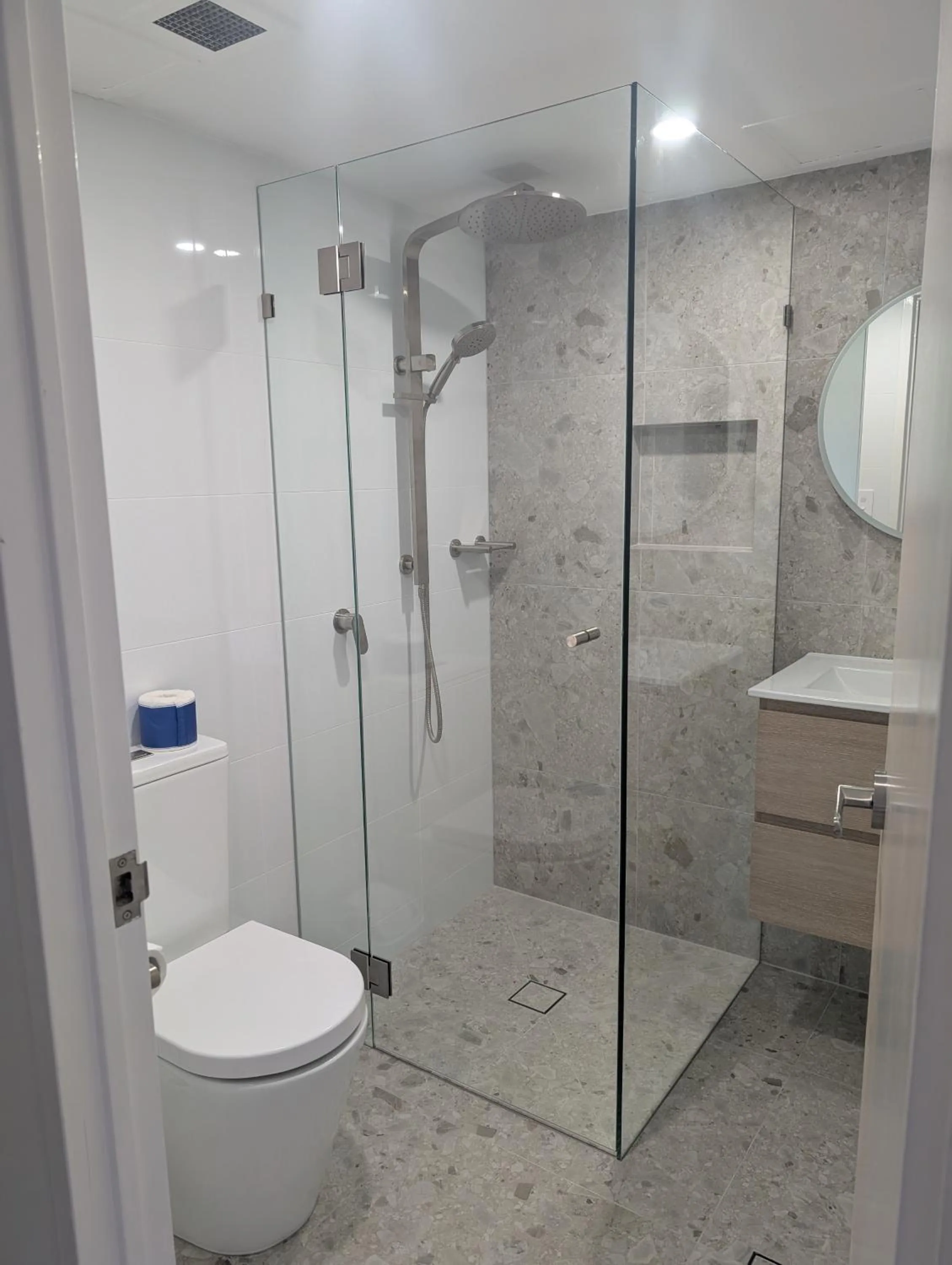 Pacific Surf Absolute Beachfront Apartments