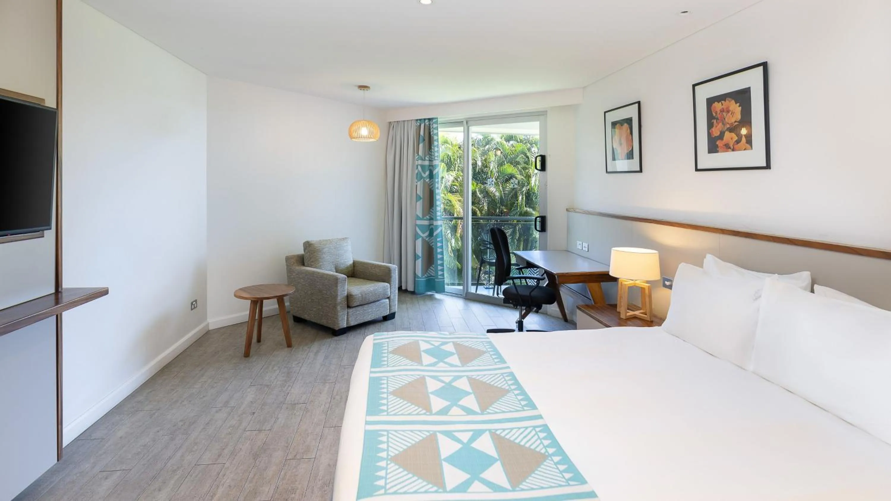 Photo of the whole room, Bed in Holiday Inn Suva by IHG